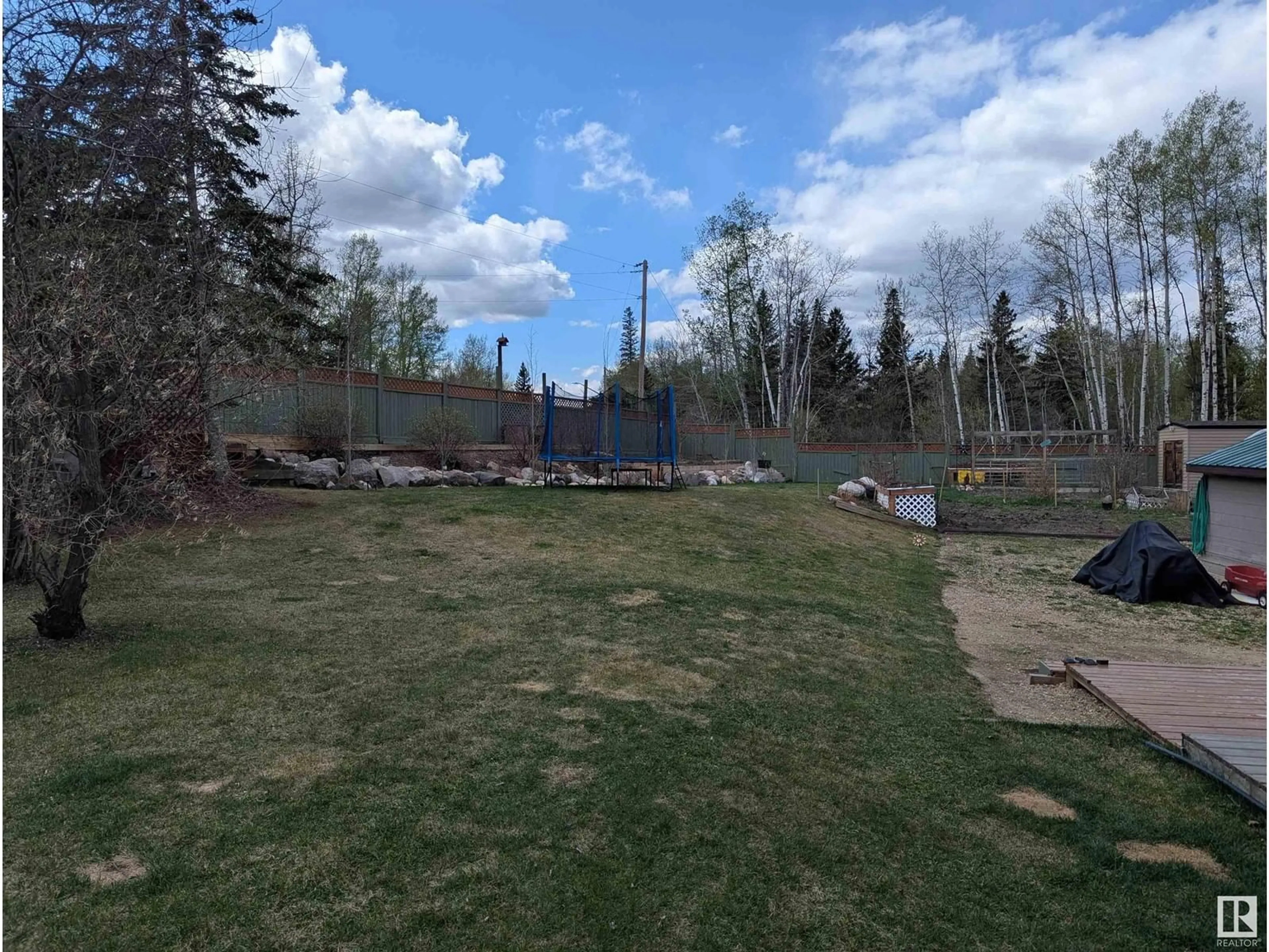 A pic from outside/outdoor area/front of a property/back of a property/a pic from drone, unknown for 103 - 2120 TWP ROAD 565, Rural Lac Ste. Anne County Alberta T0E1V0