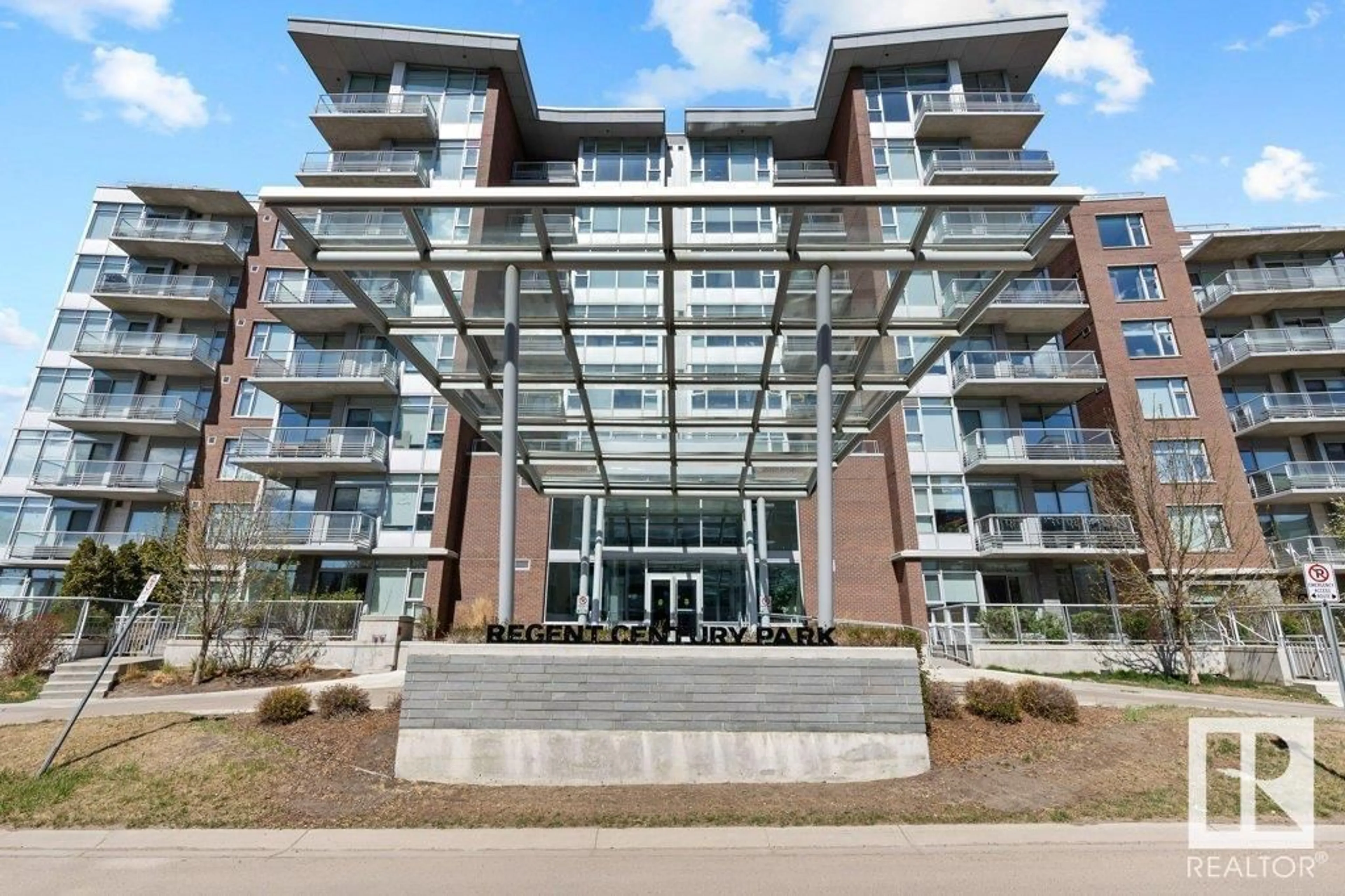 Indoor foyer for #504 - 2606 109 ST NW, Edmonton Alberta T6J3S9