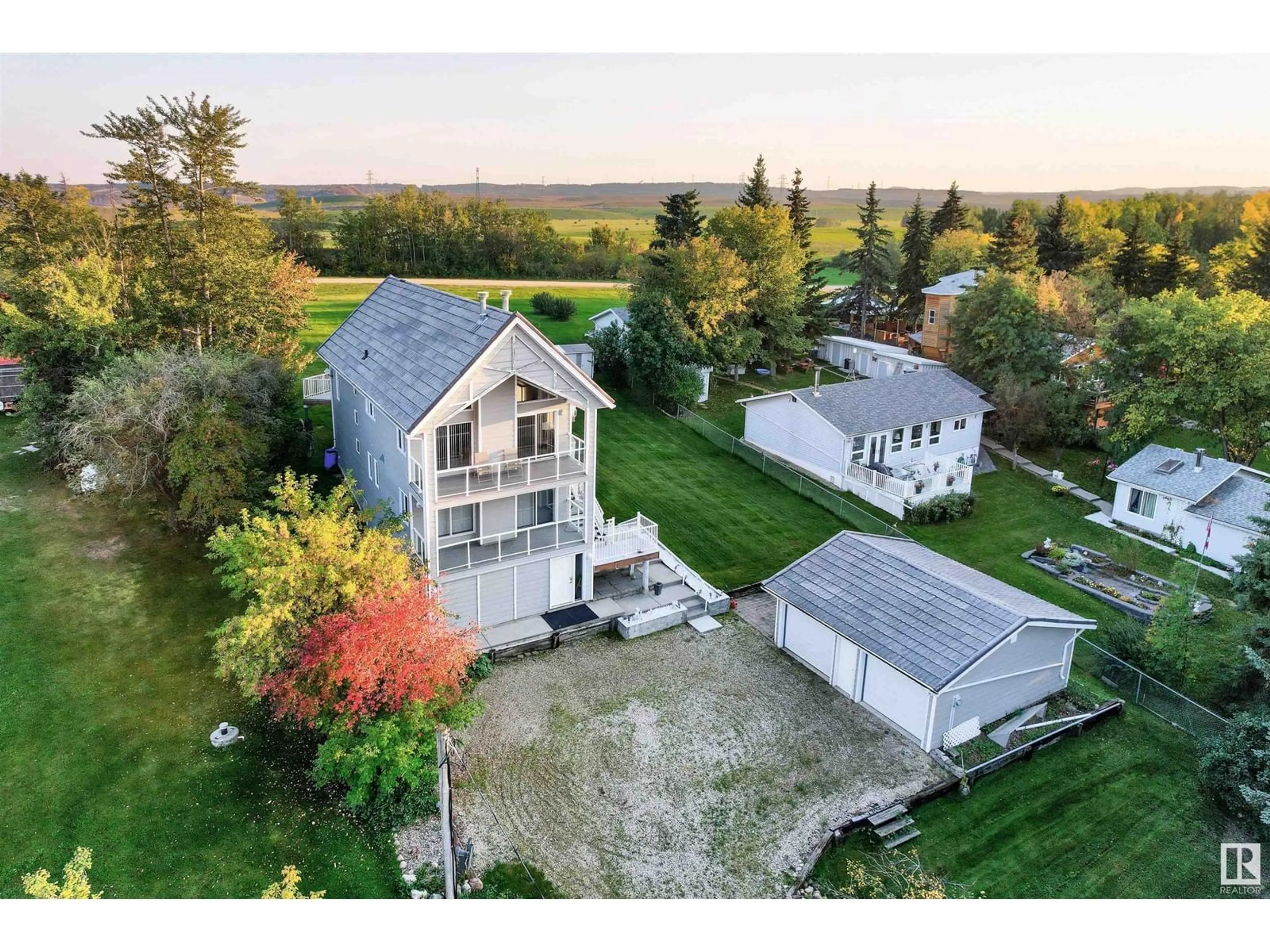 A pic from outside/outdoor area/front of a property/back of a property/a pic from drone, unknown for 46 52515 RGE ROAD 52, Rural Parkland County Alberta T0E2B0