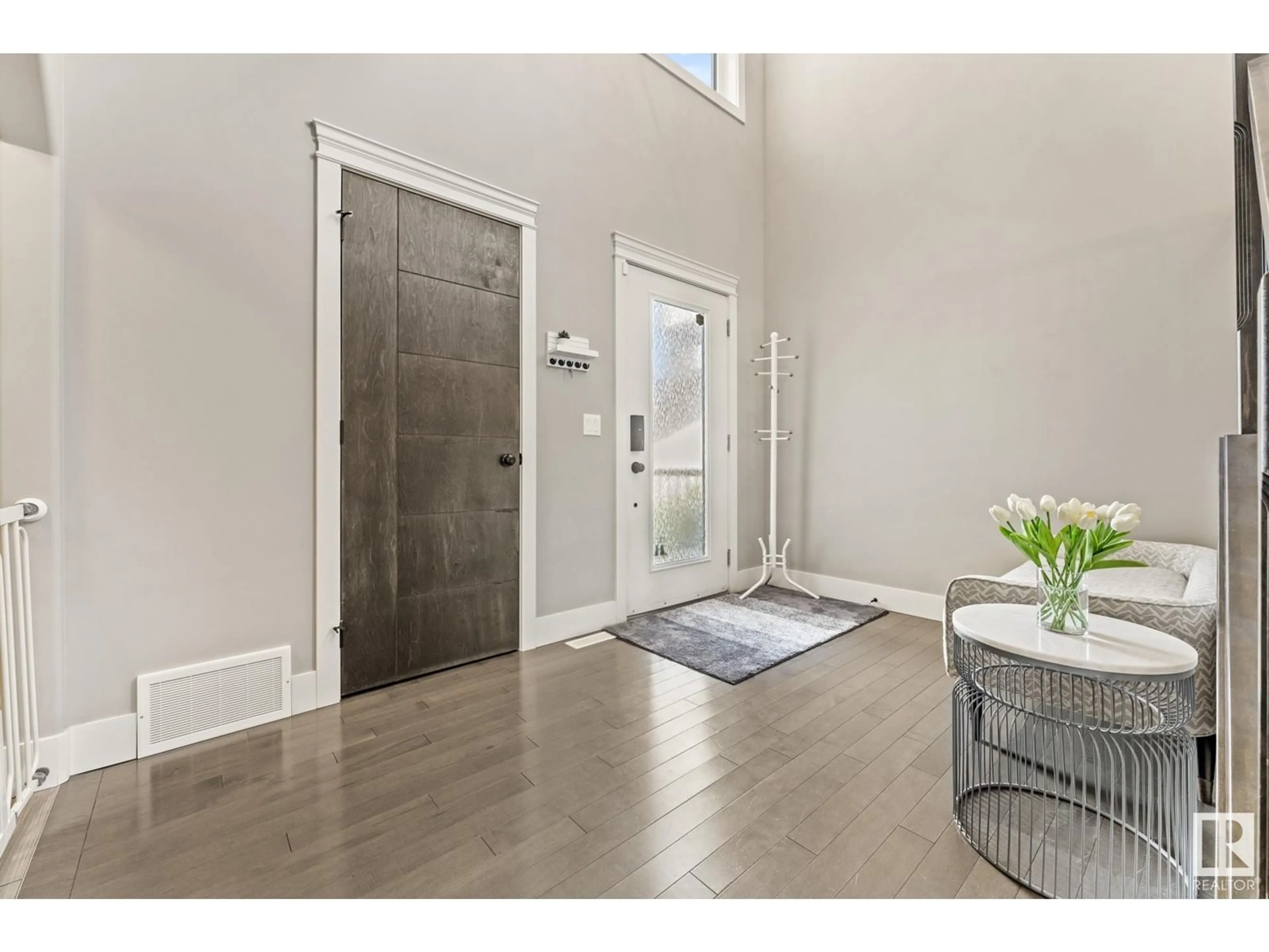 Indoor entryway for NW - 7644 182 AV, Edmonton Alberta T5Z0L8
