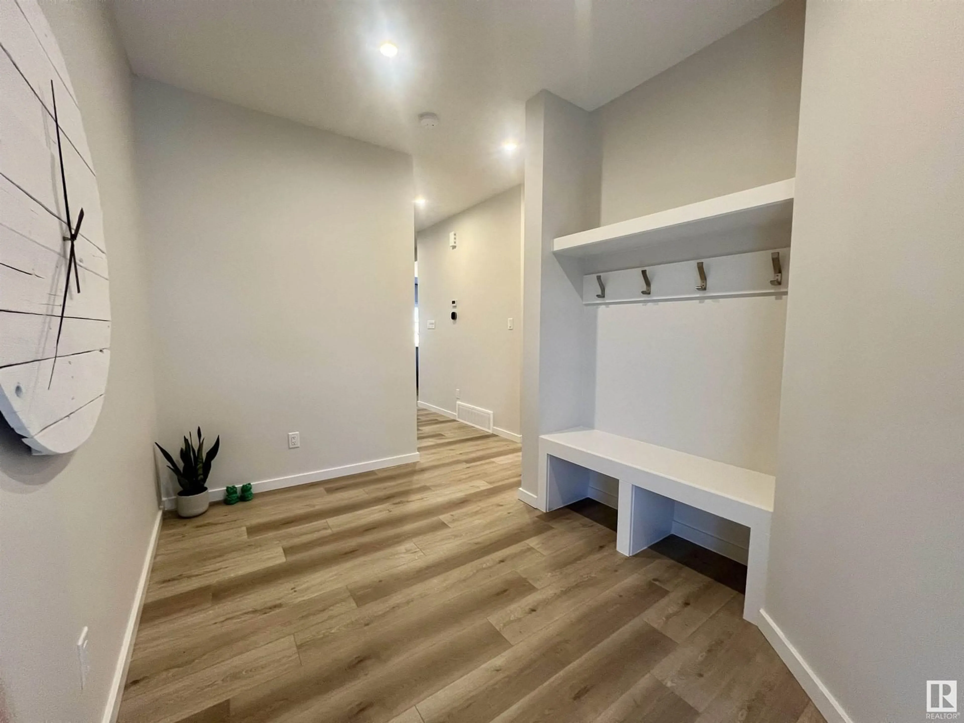 Indoor entryway for NW - 2608 208 ST, Edmonton Alberta T6M1P3