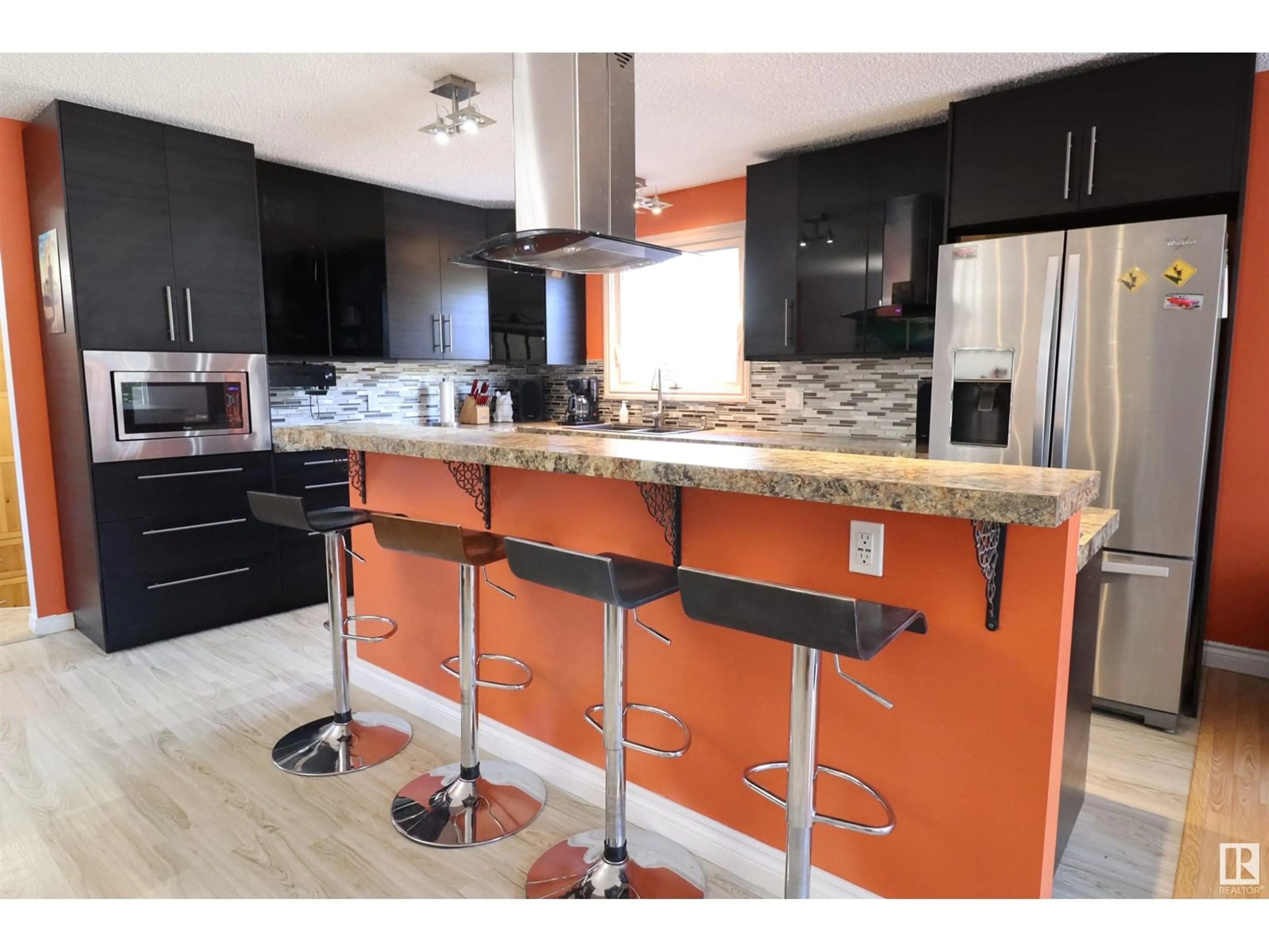 Contemporary kitchen, unknown for 54 - 53417 RGE ROAD 14, Rural Parkland County Alberta T7Y0B5