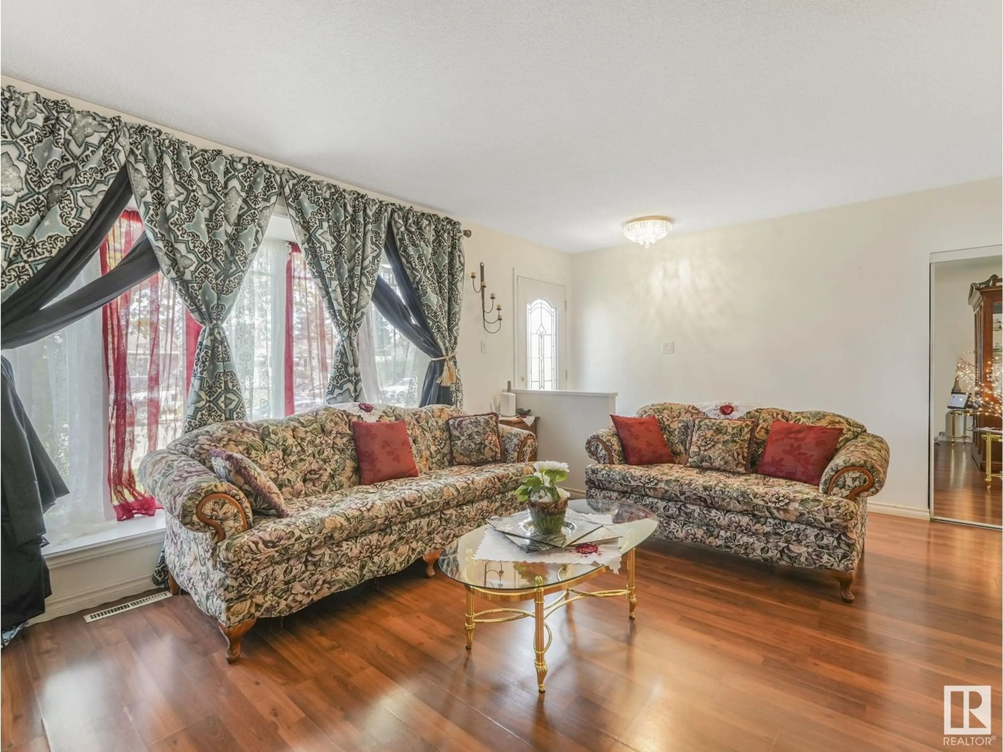 Living room with furniture, unknown for 13312 68 ST, Edmonton Alberta T5C0G3