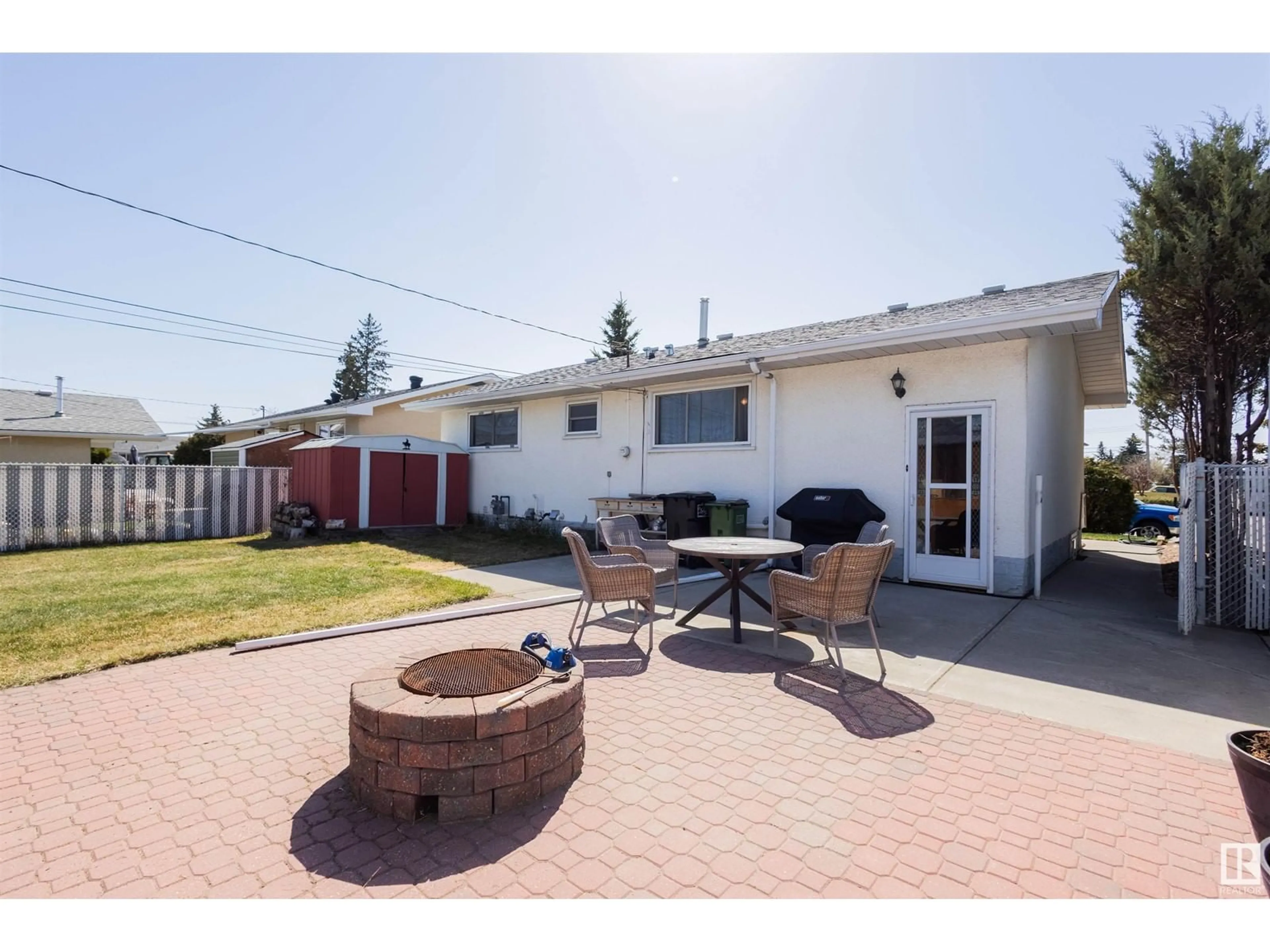 Patio, street for 16810 94 AV, Edmonton Alberta T5R5L5