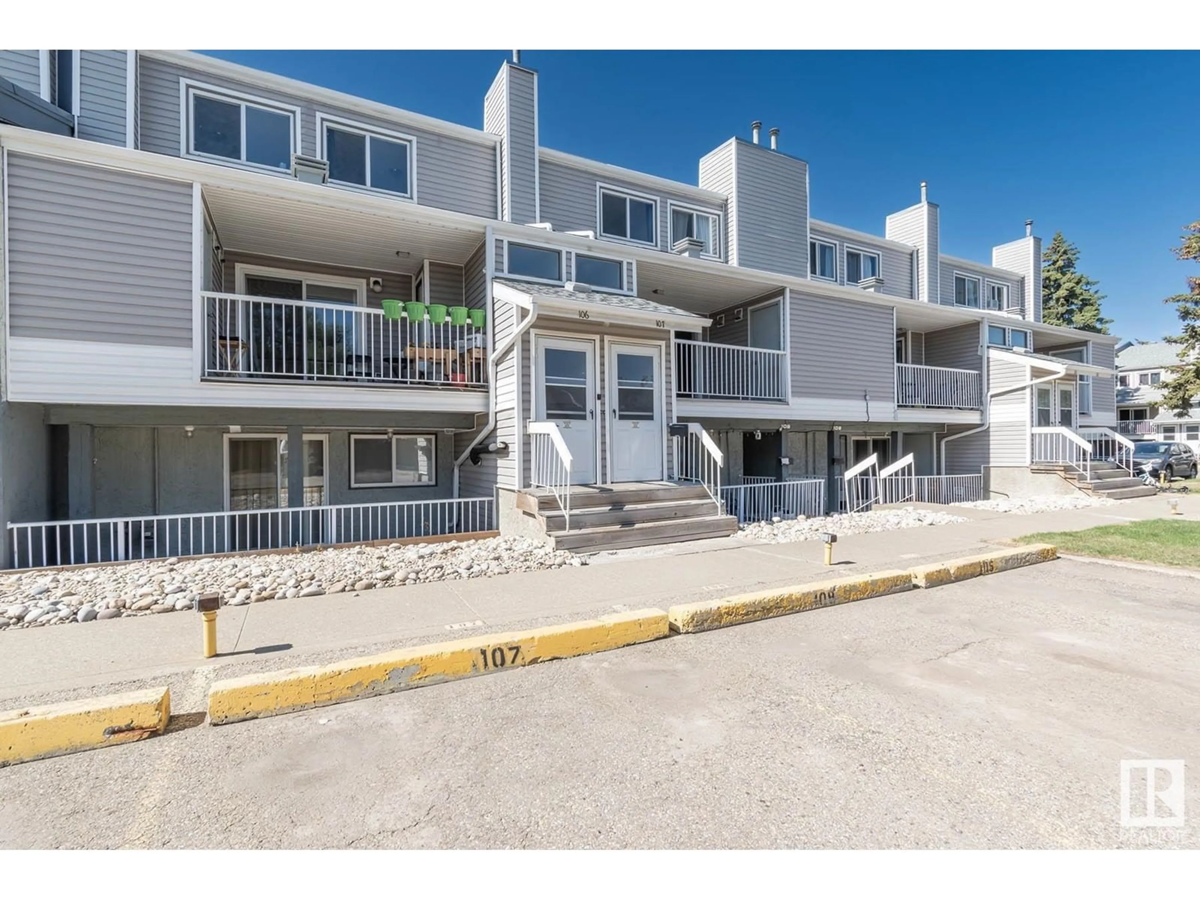 Patio, street for #107 - 10404 24 AV, Edmonton Alberta T6J4J7