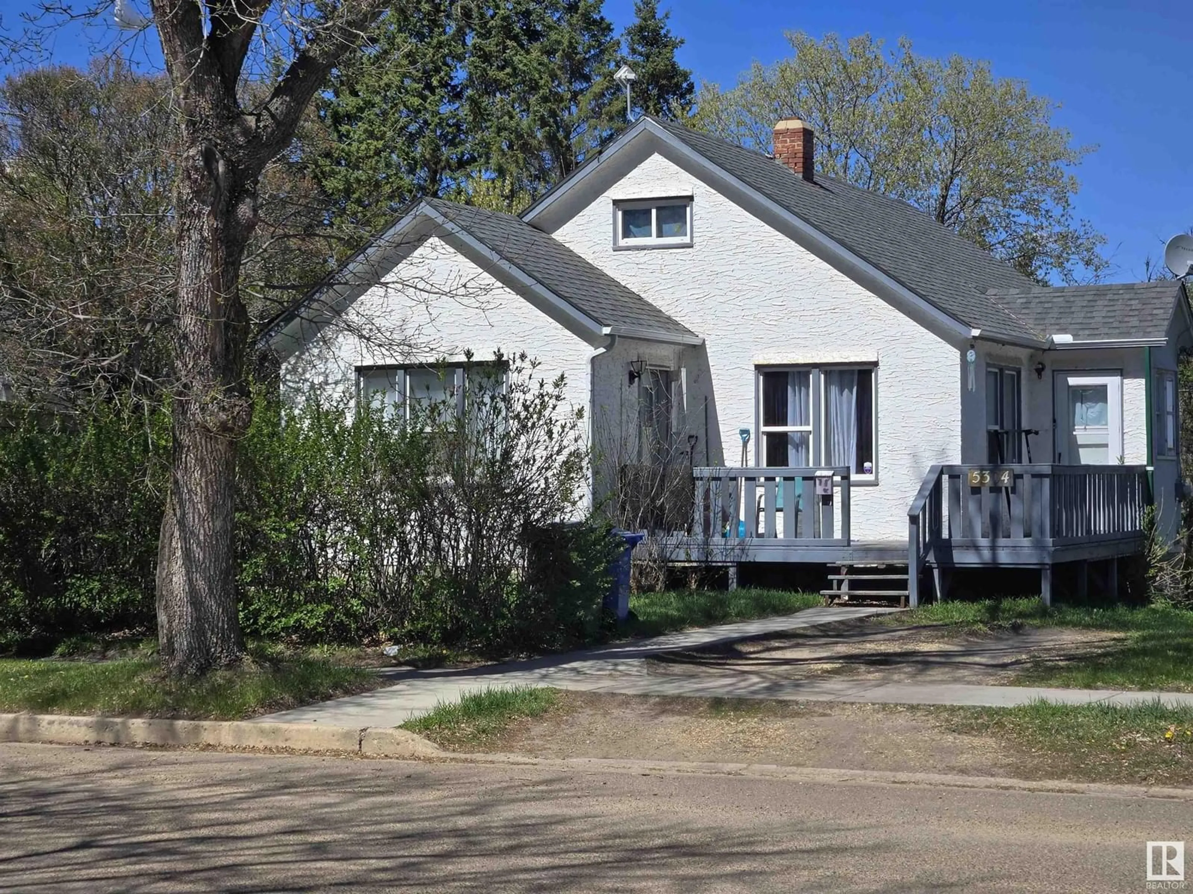 Unknown for 5304 51 AV, Wetaskiwin Alberta T9A0V6