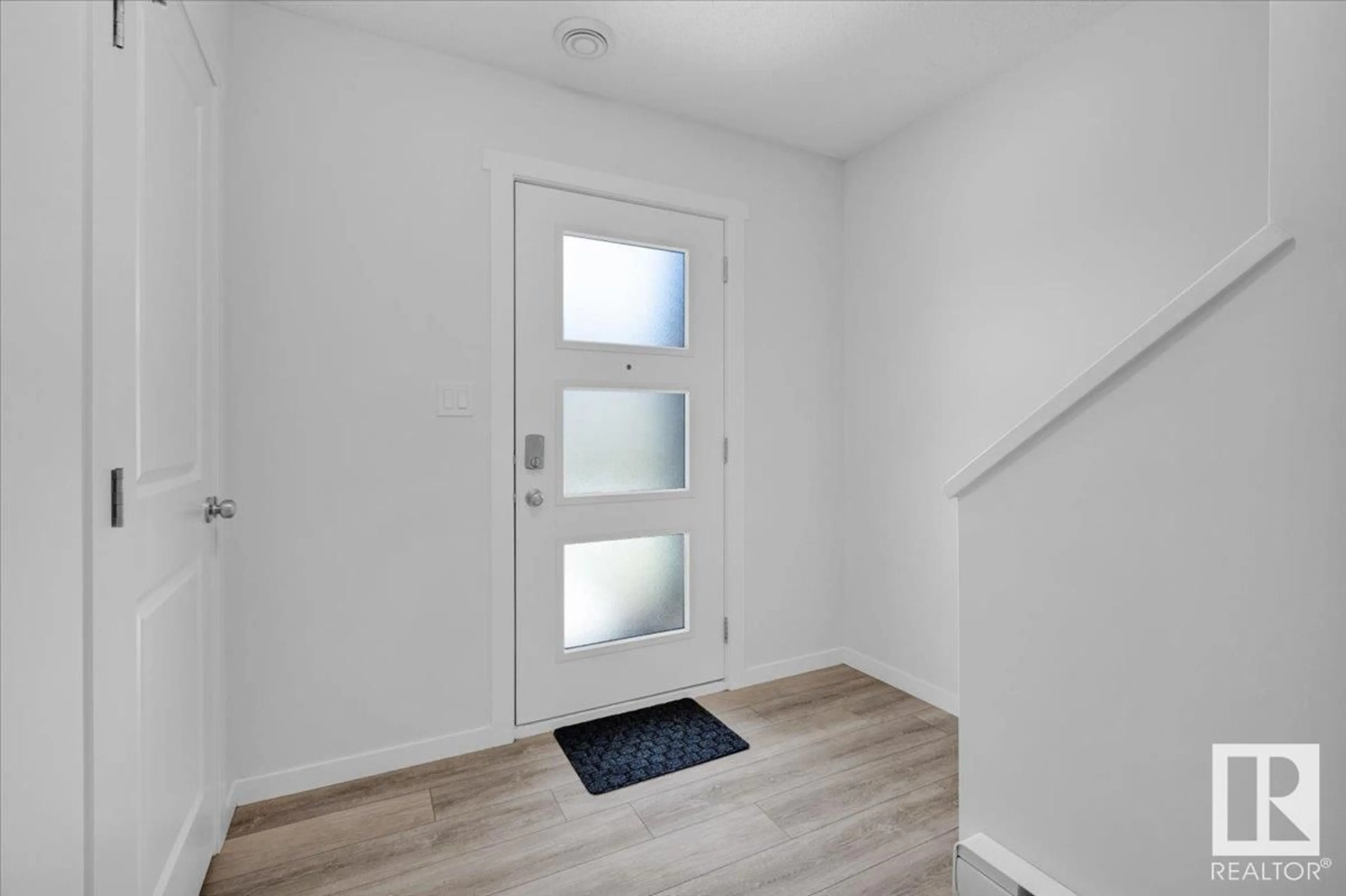 Indoor entryway for #36 - 1203 163 ST, Edmonton Alberta T6W3X1