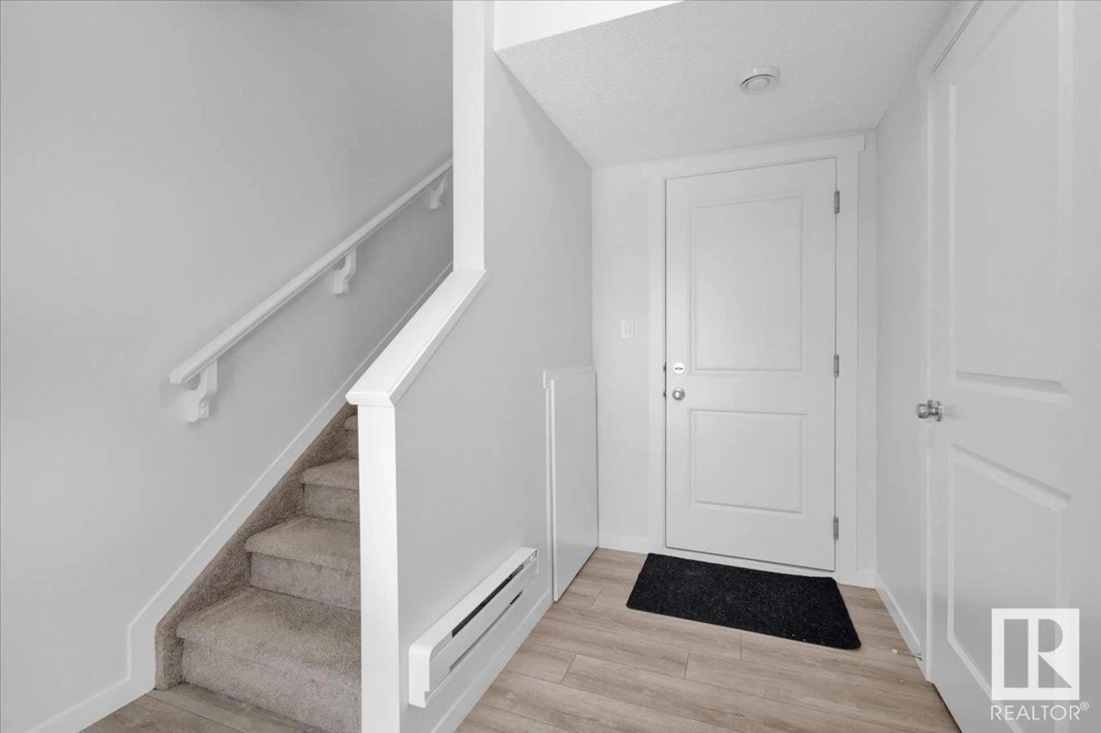 Indoor entryway for #36 - 1203 163 ST, Edmonton Alberta T6W3X1