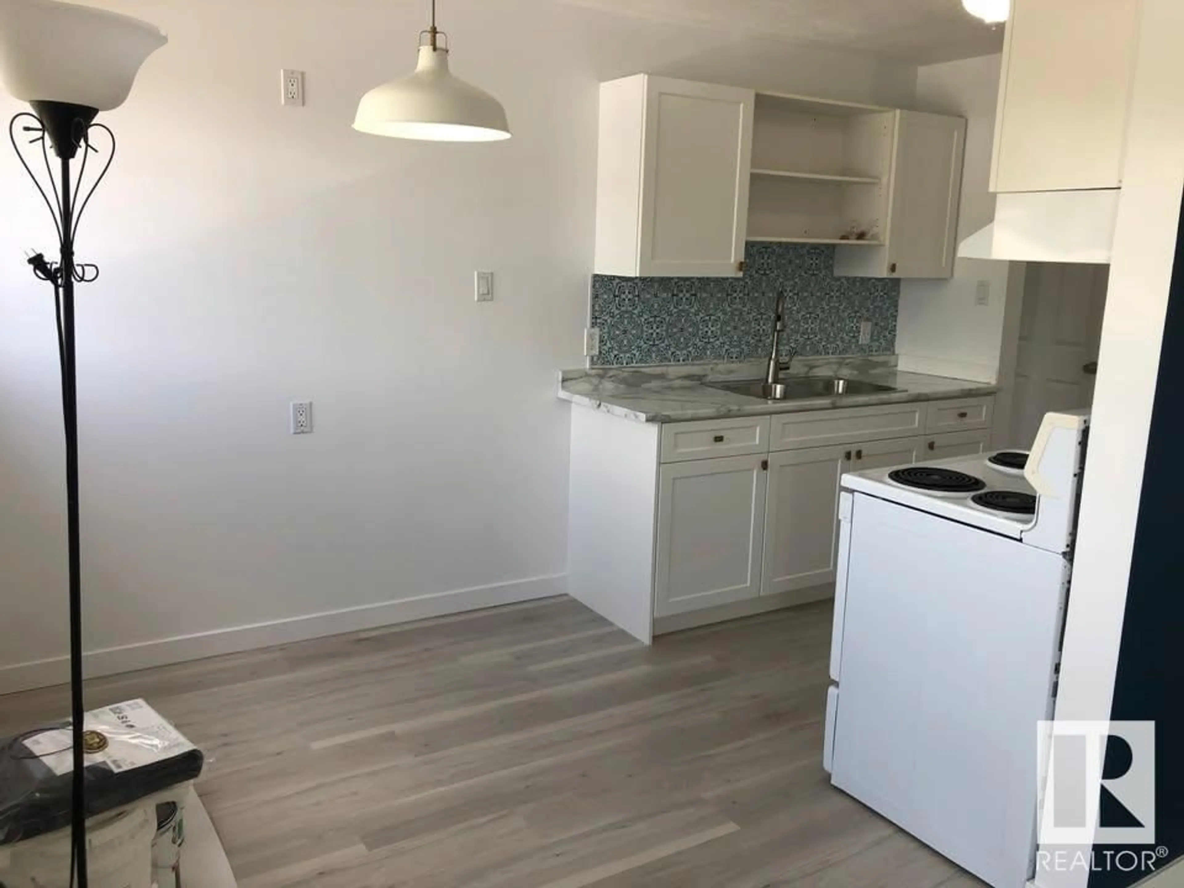 Standard kitchen, unknown for #203 - 8930 149 ST, Edmonton Alberta T5R1B8