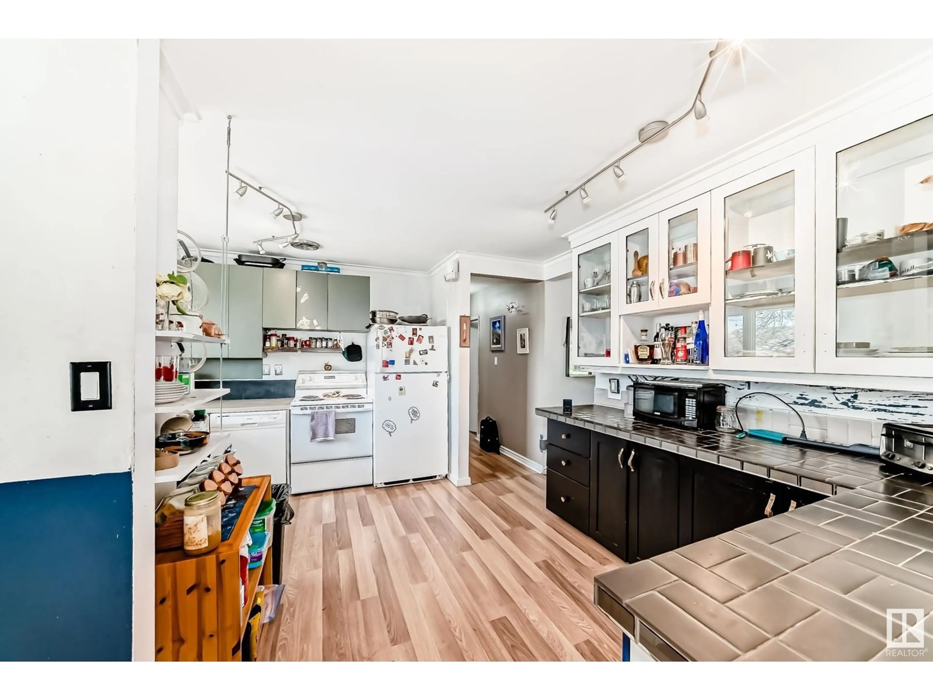 Open concept kitchen, unknown for 10555 53 AV, Edmonton Alberta T6H0R6