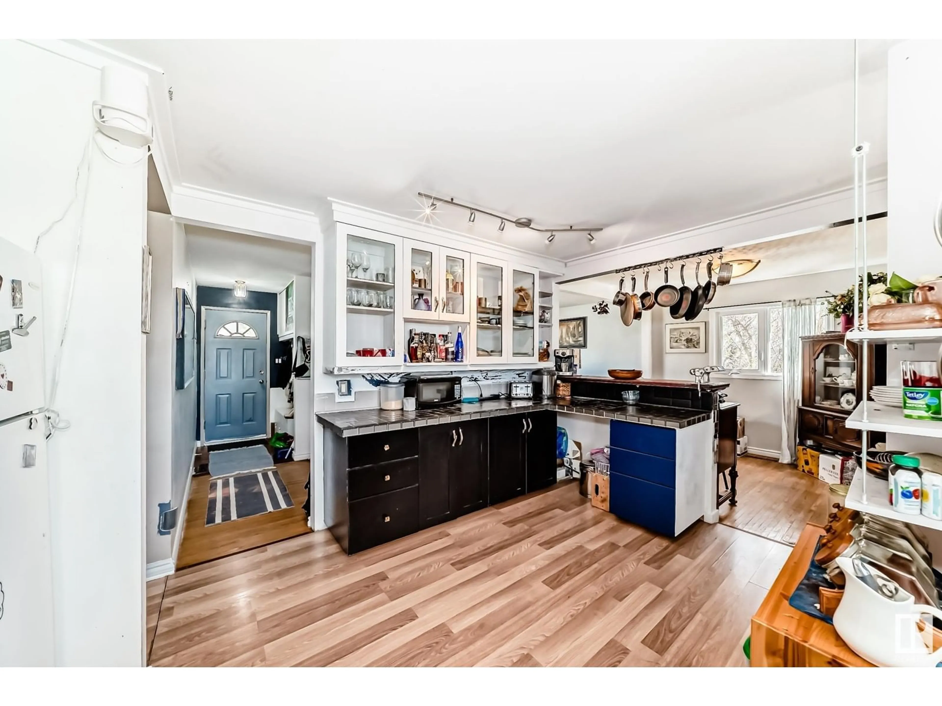 Open concept kitchen, unknown for 10555 53 AV, Edmonton Alberta T6H0R6