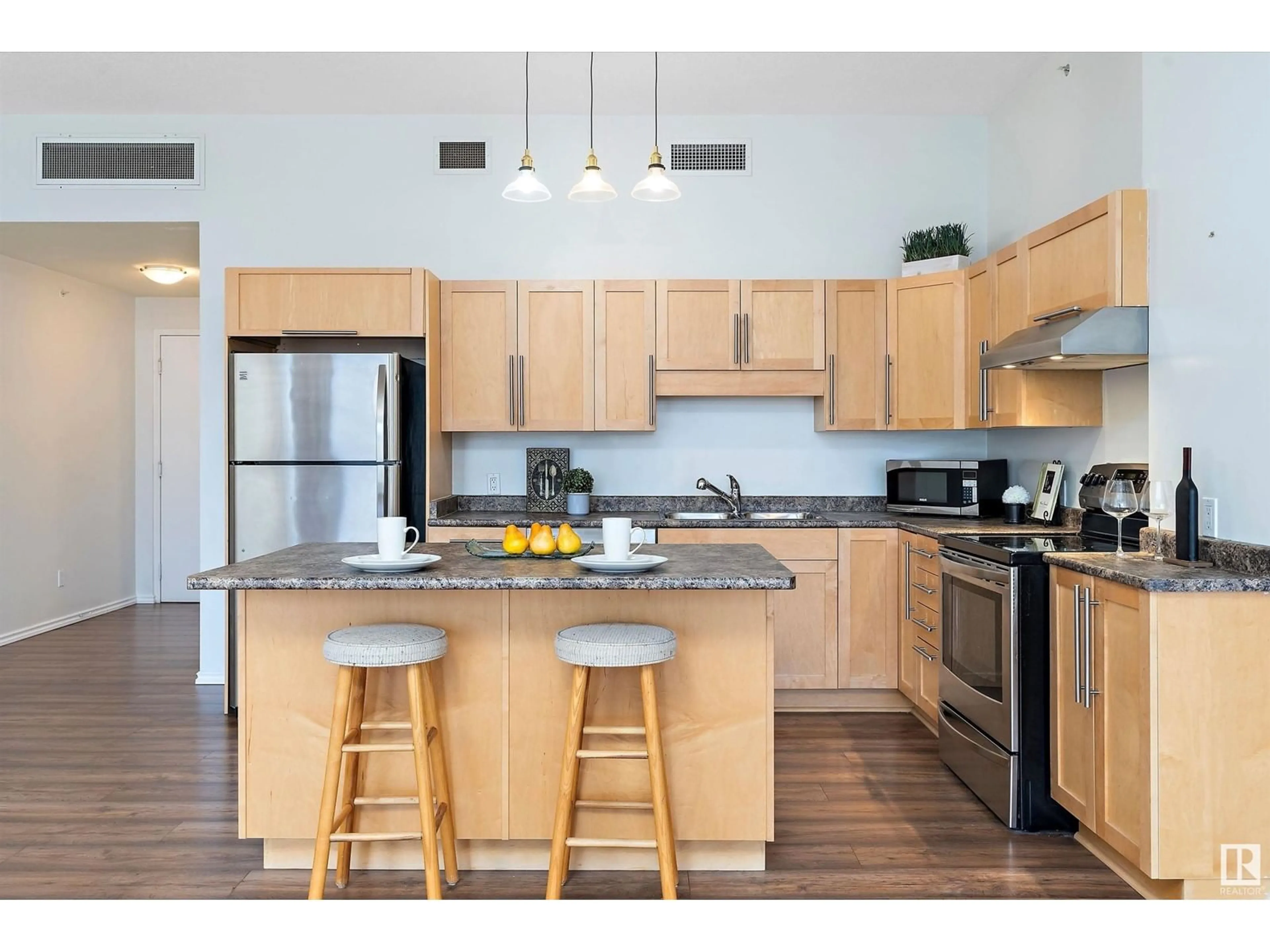 Unknown for #503 - 10106 105 ST, Edmonton Alberta T5J5E7