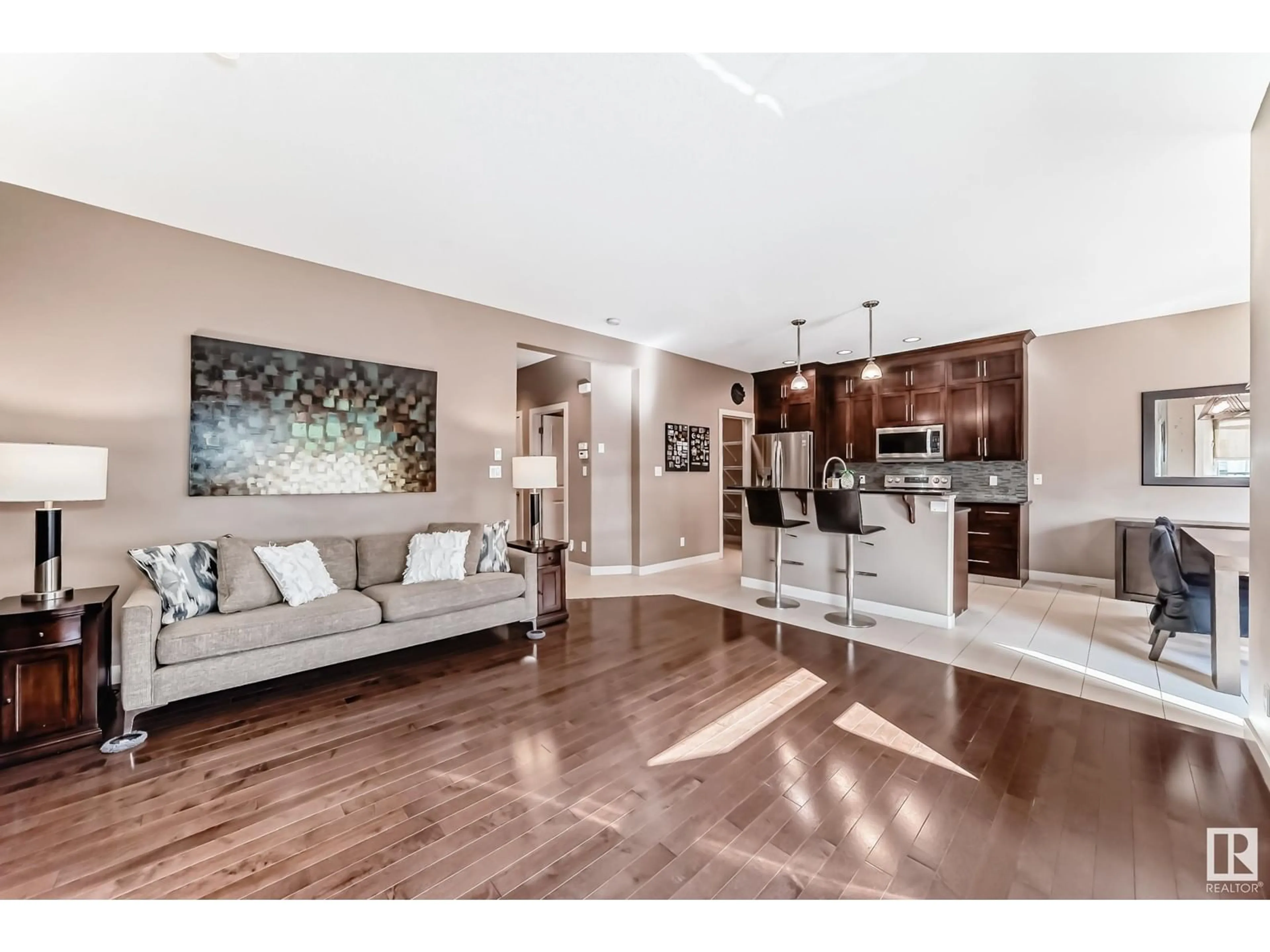 Unknown for 207 SECORD DR, Edmonton Alberta T5T4A7