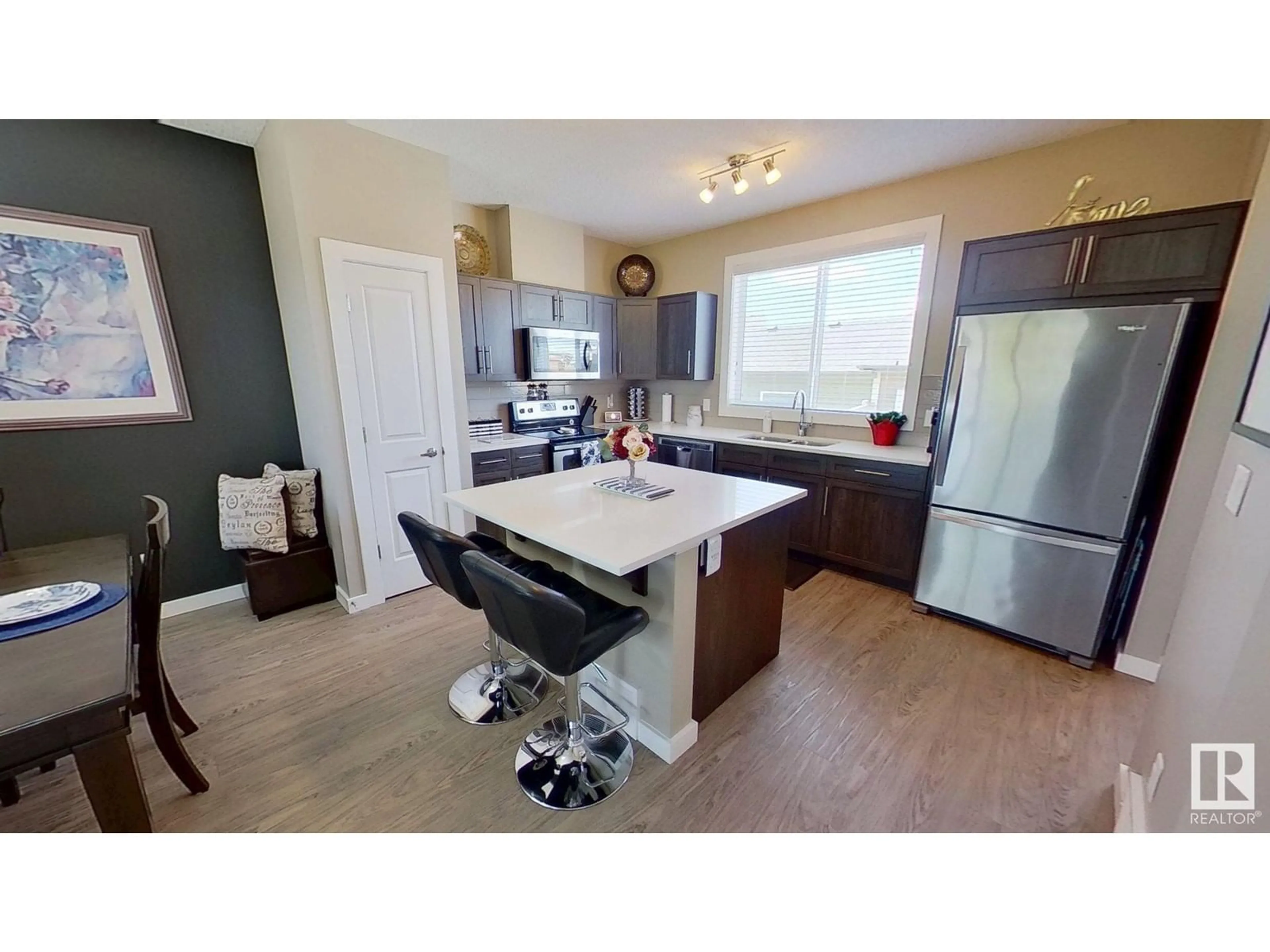 Unknown for 6154 ROSENTHAL WY, Edmonton Alberta T5T7A6