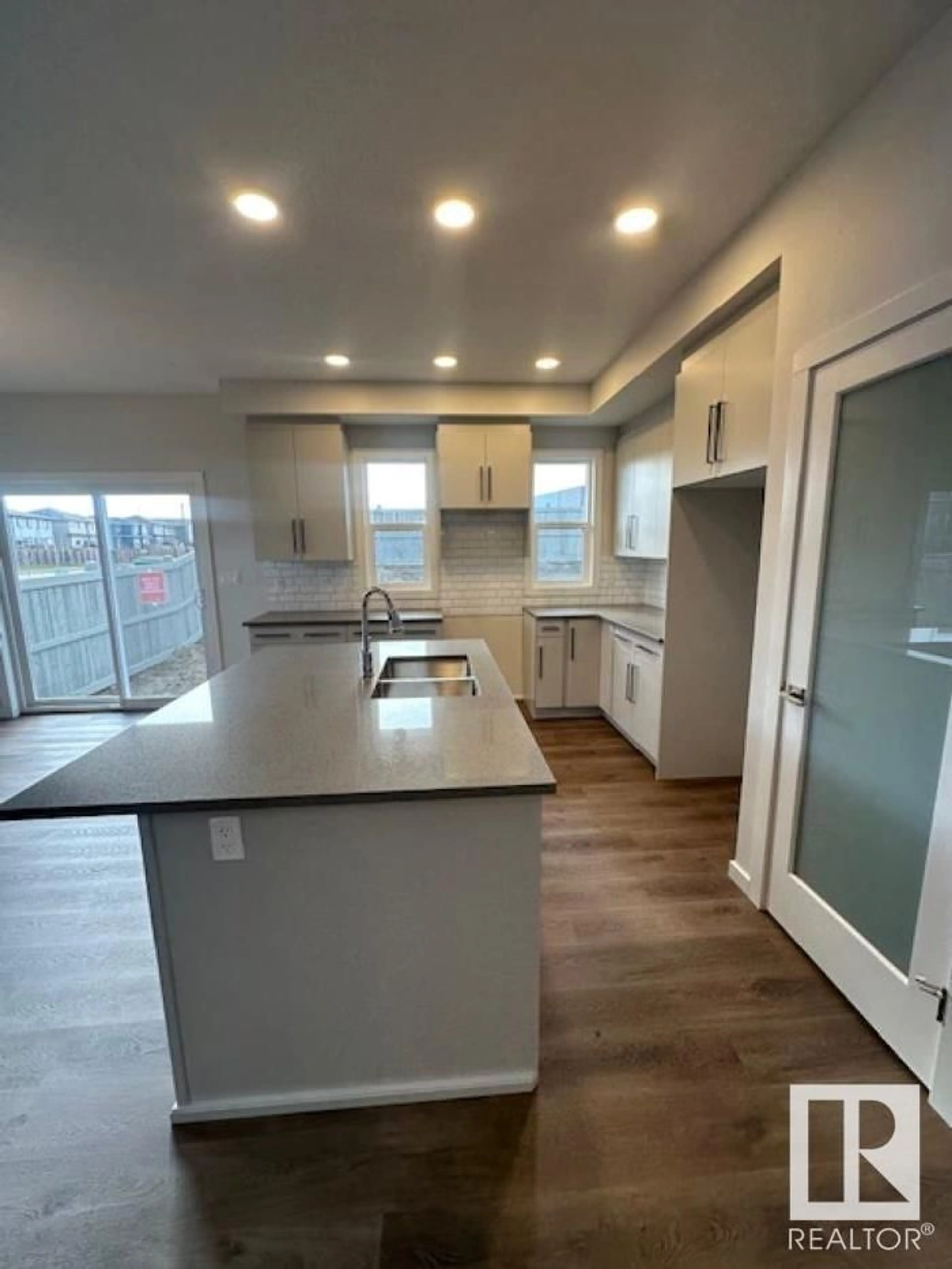 Open concept kitchen, unknown for 3 GAMBEL LO, Spruce Grove Alberta T7X0C9