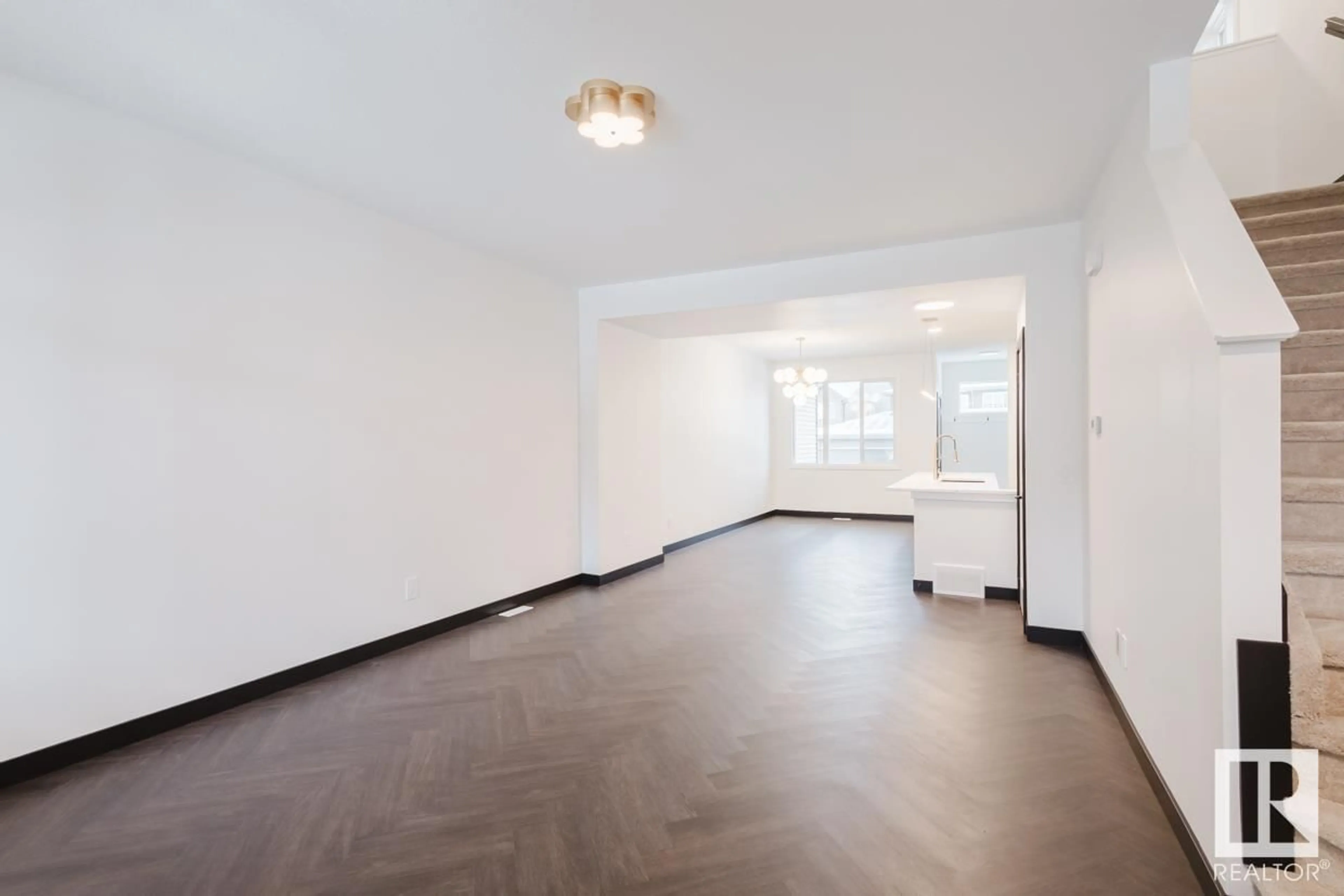 A pic of a room for 1350 KESWICK DR, Edmonton Alberta T6W4V8