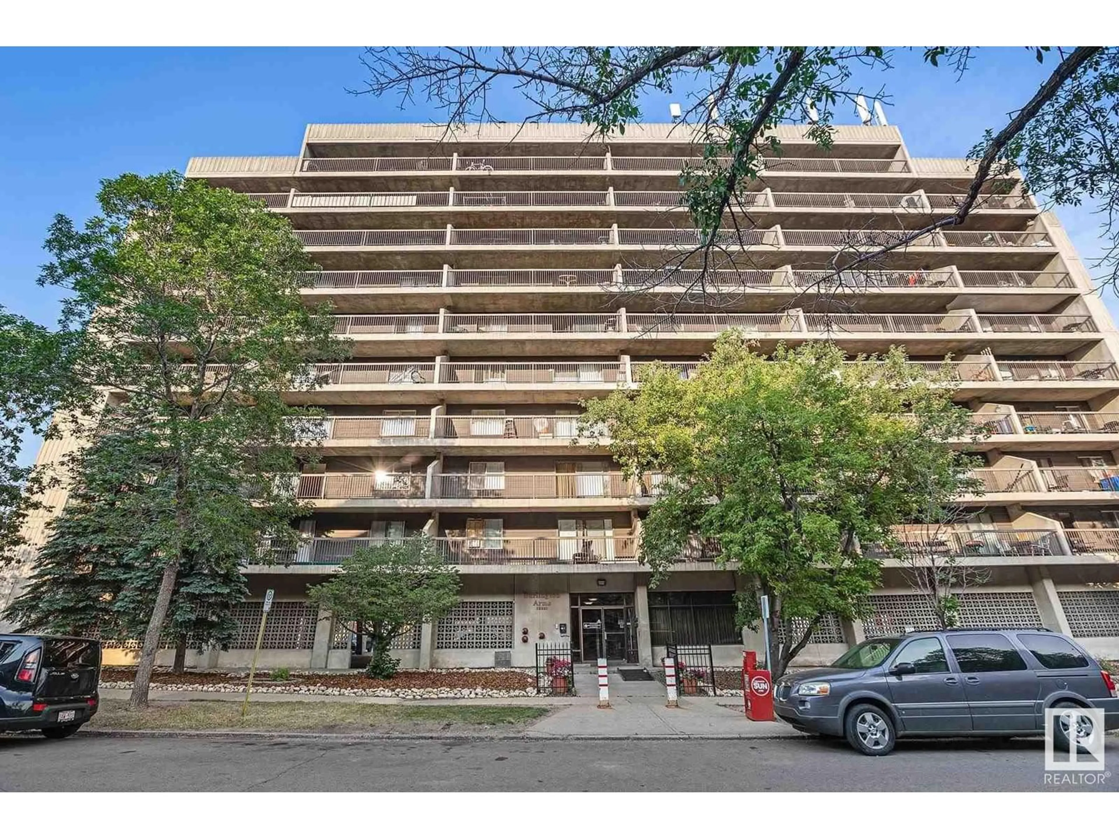 Unknown for 1005 12841 65 ST NW, Edmonton Alberta T5A4N4