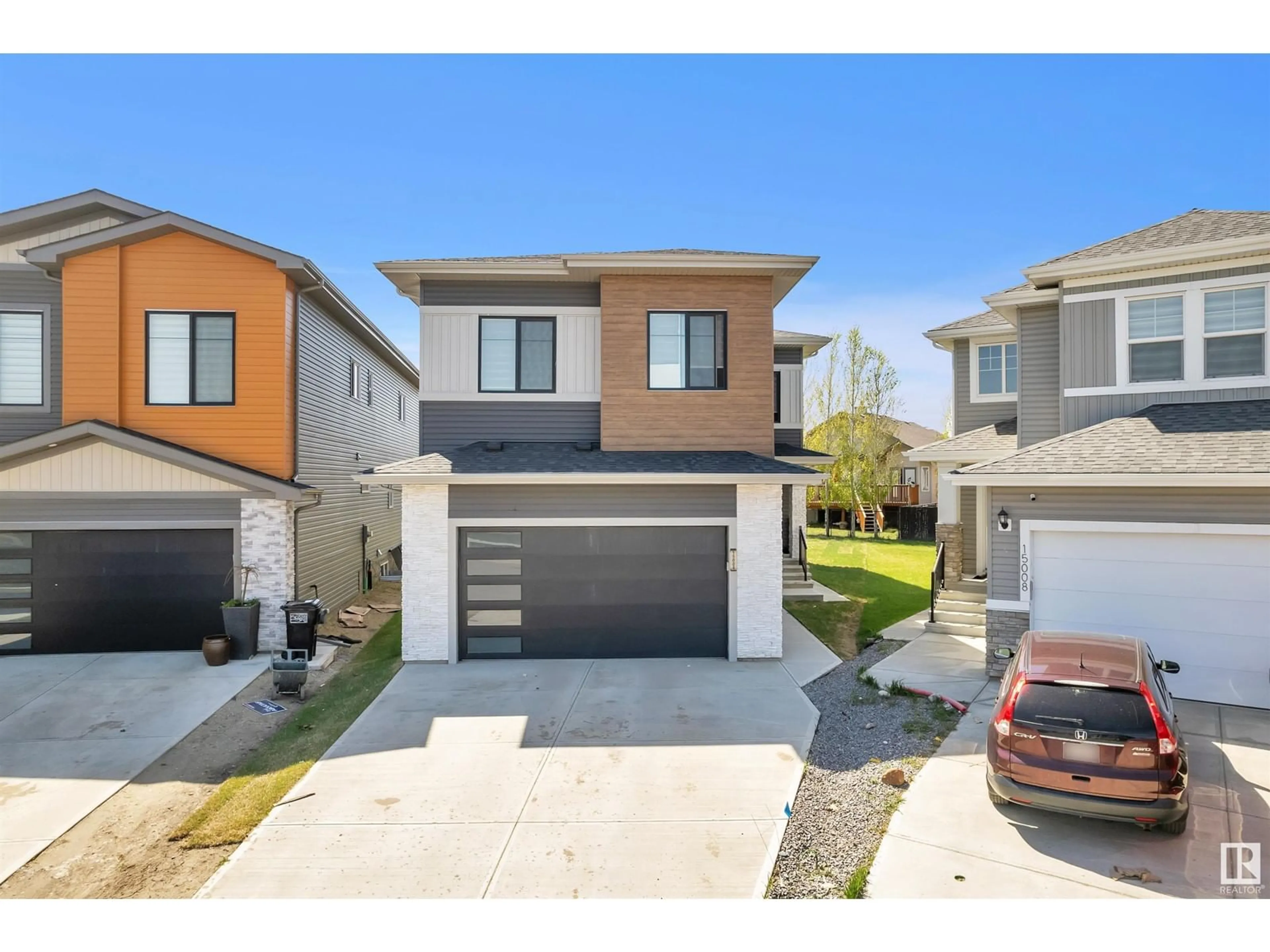 Unknown for 15004 15 ST NW, Edmonton Alberta T5Y3T4
