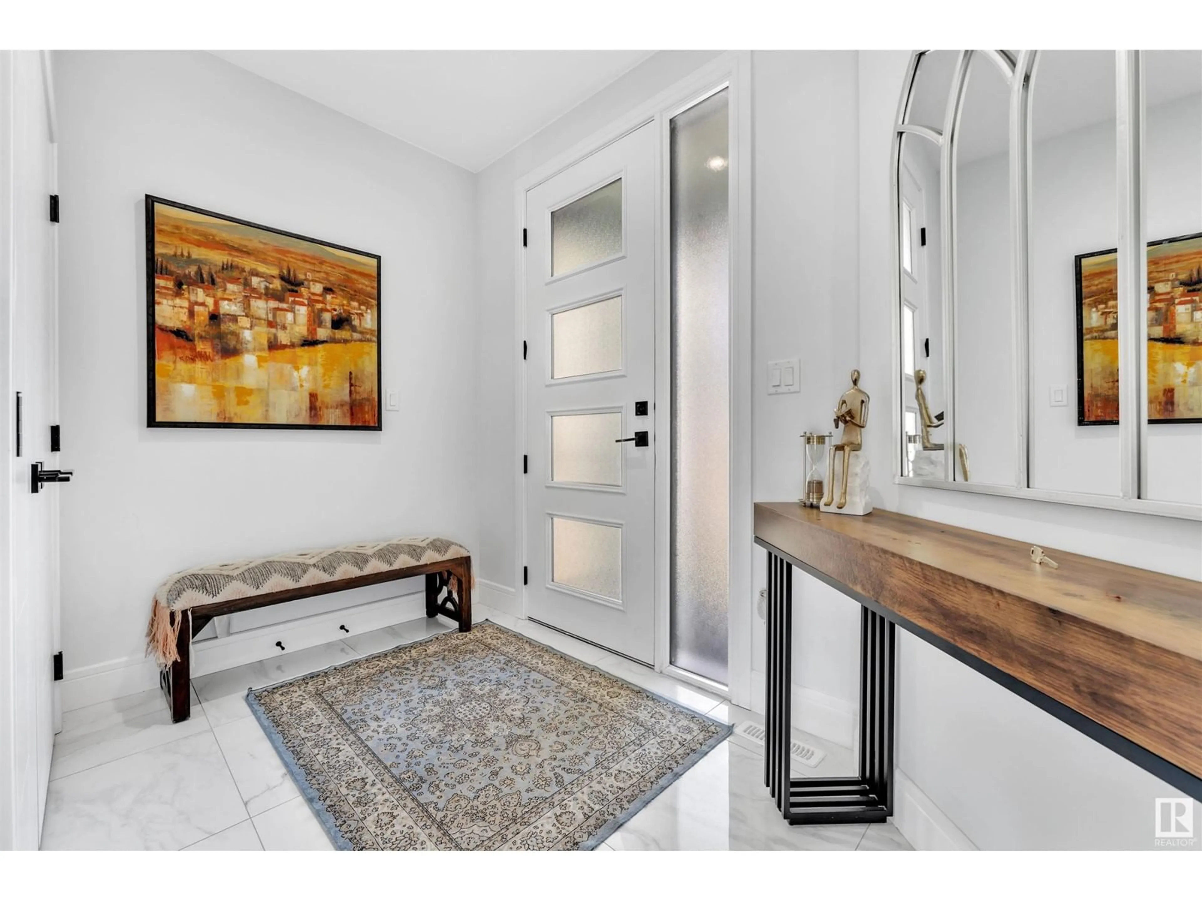 Indoor entryway for 15004 15 ST NW, Edmonton Alberta T5Y3T4