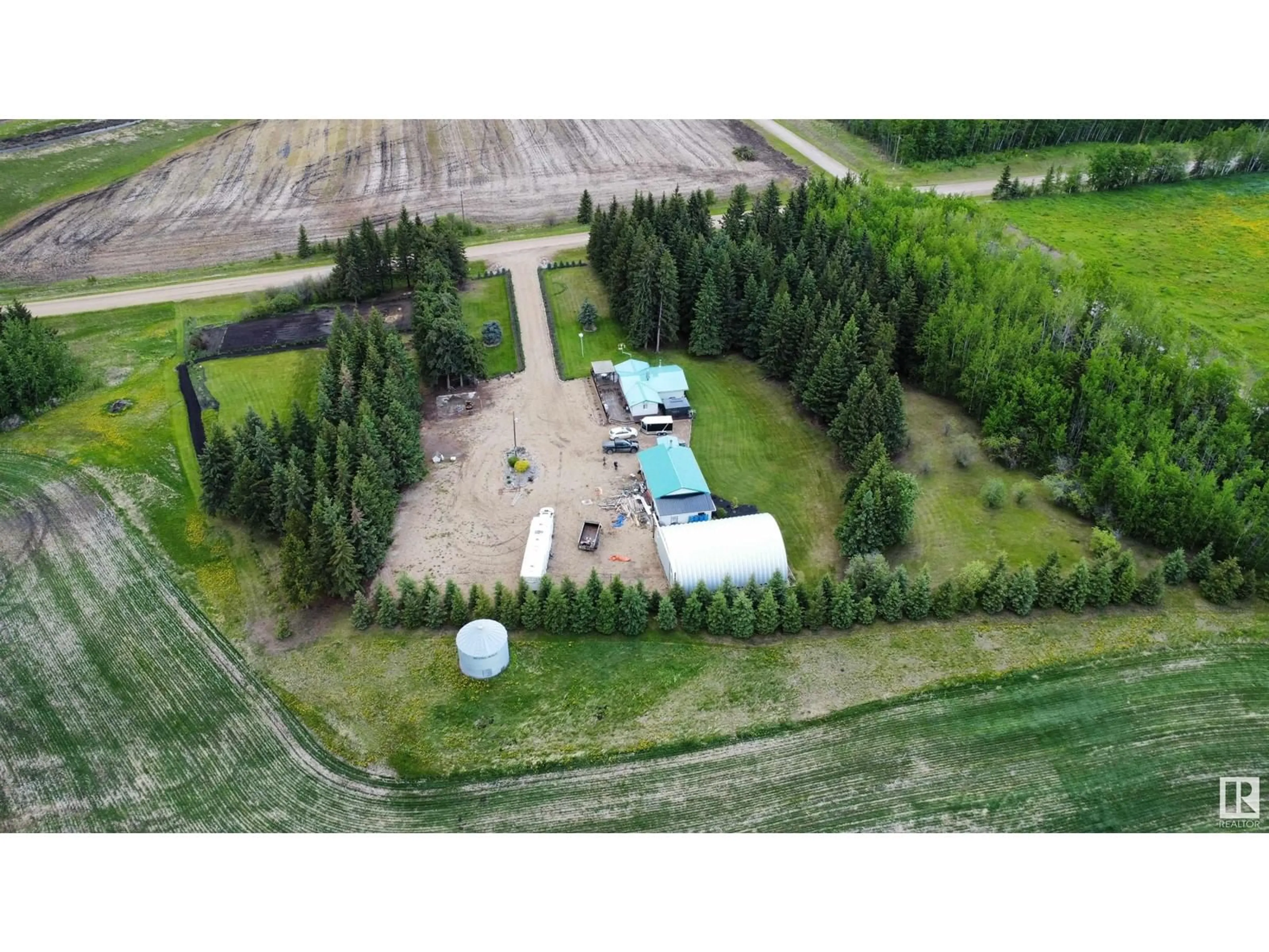 A pic from outside/outdoor area/front of a property/back of a property/a pic from drone, building for 1101 TWP RD 590, Rural Westlock County Alberta T0G1W0