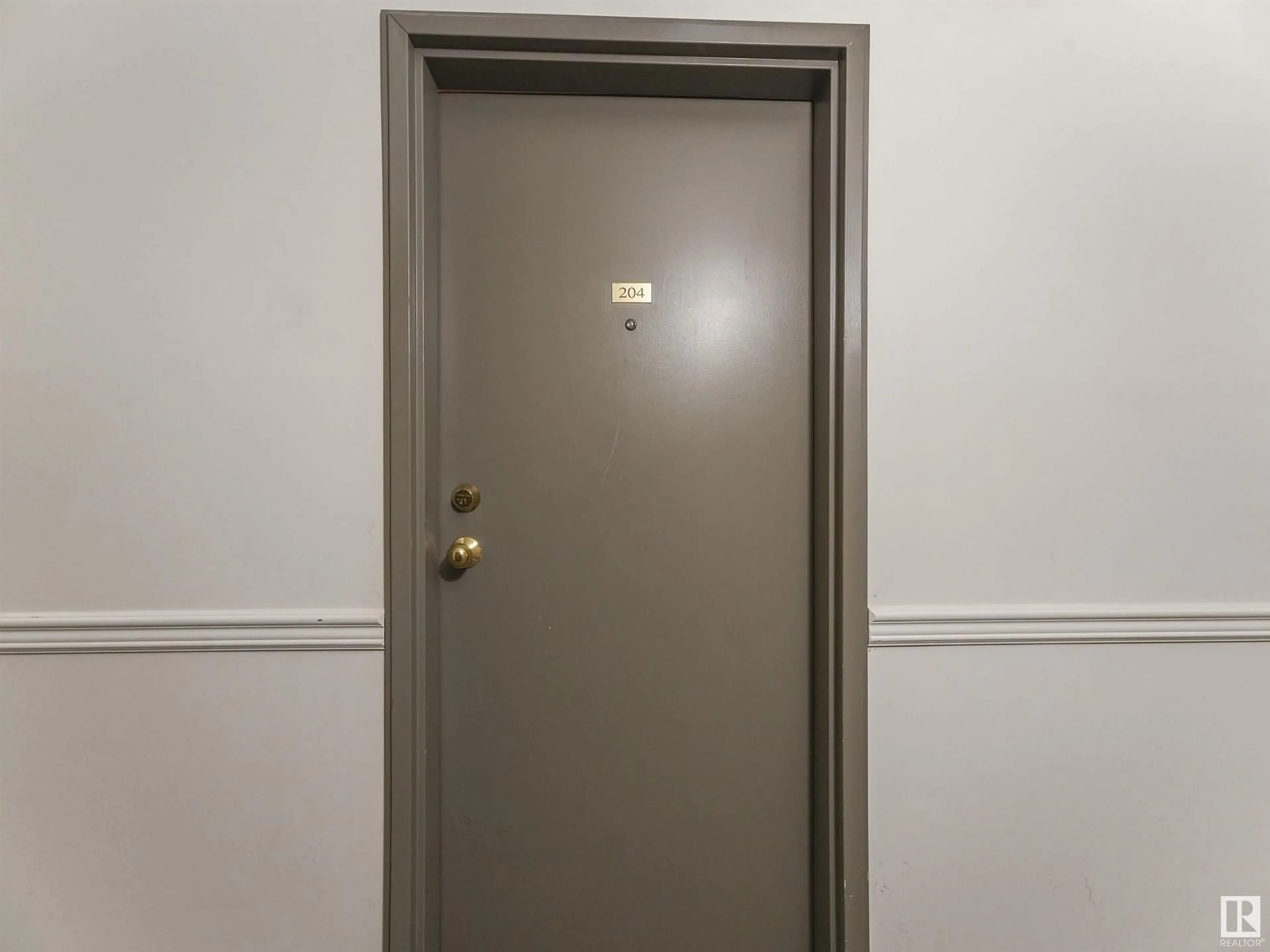 A pic of a room for #204 - 11415 41 AV, Edmonton Alberta T6J0T9