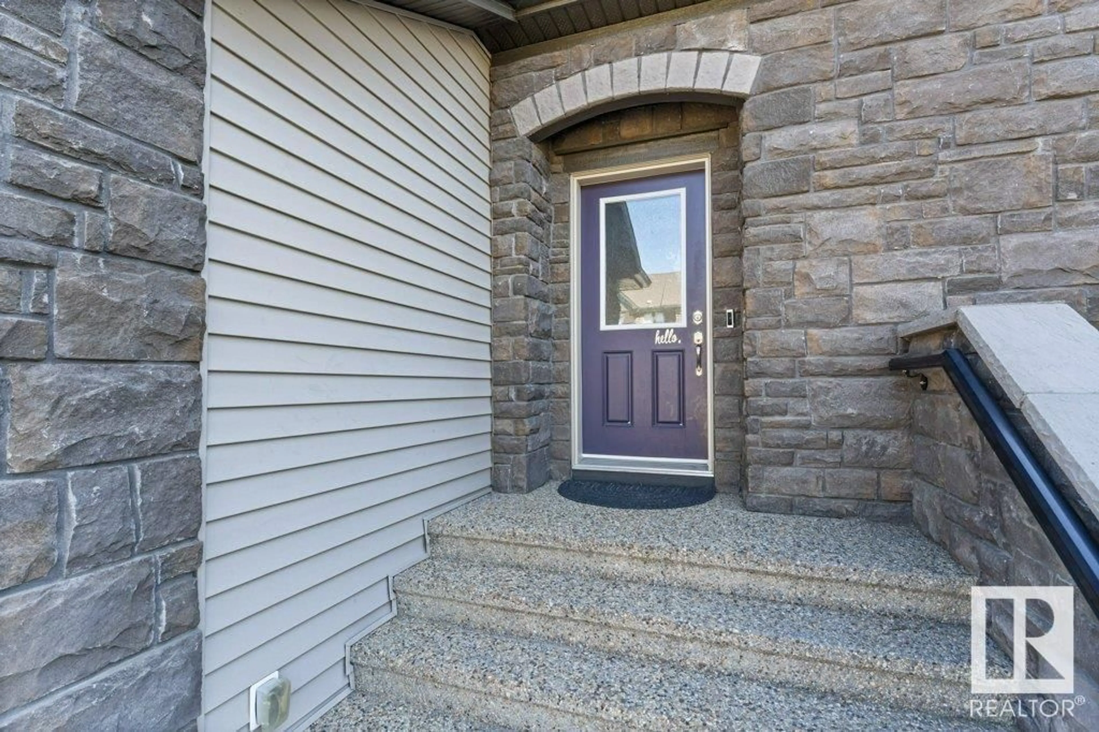 Indoor entryway for 132 GILMORE WY, Spruce Grove Alberta T7X0M5