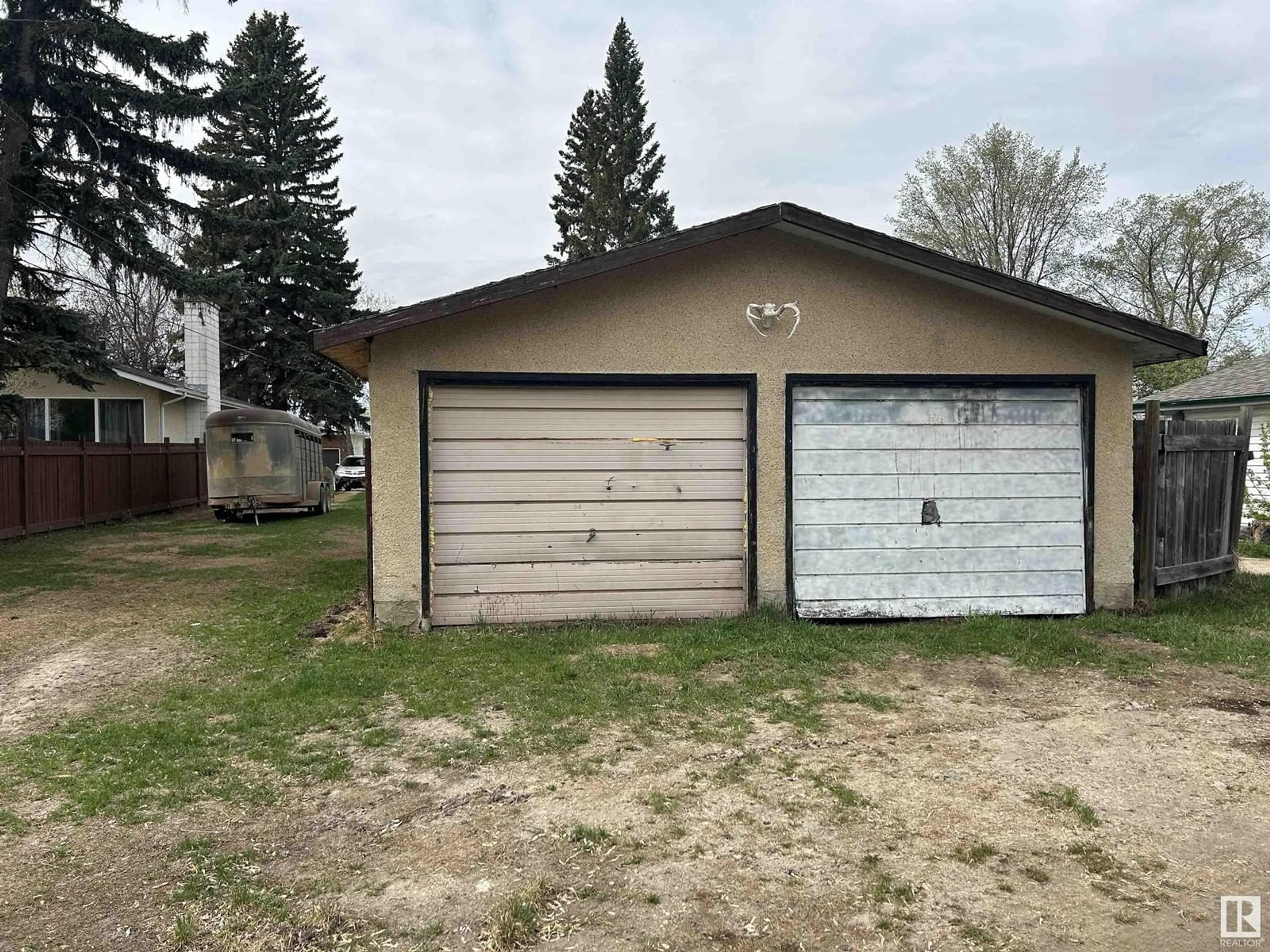 Shed for 5123 54 ST, Redwater Alberta T0A2W0