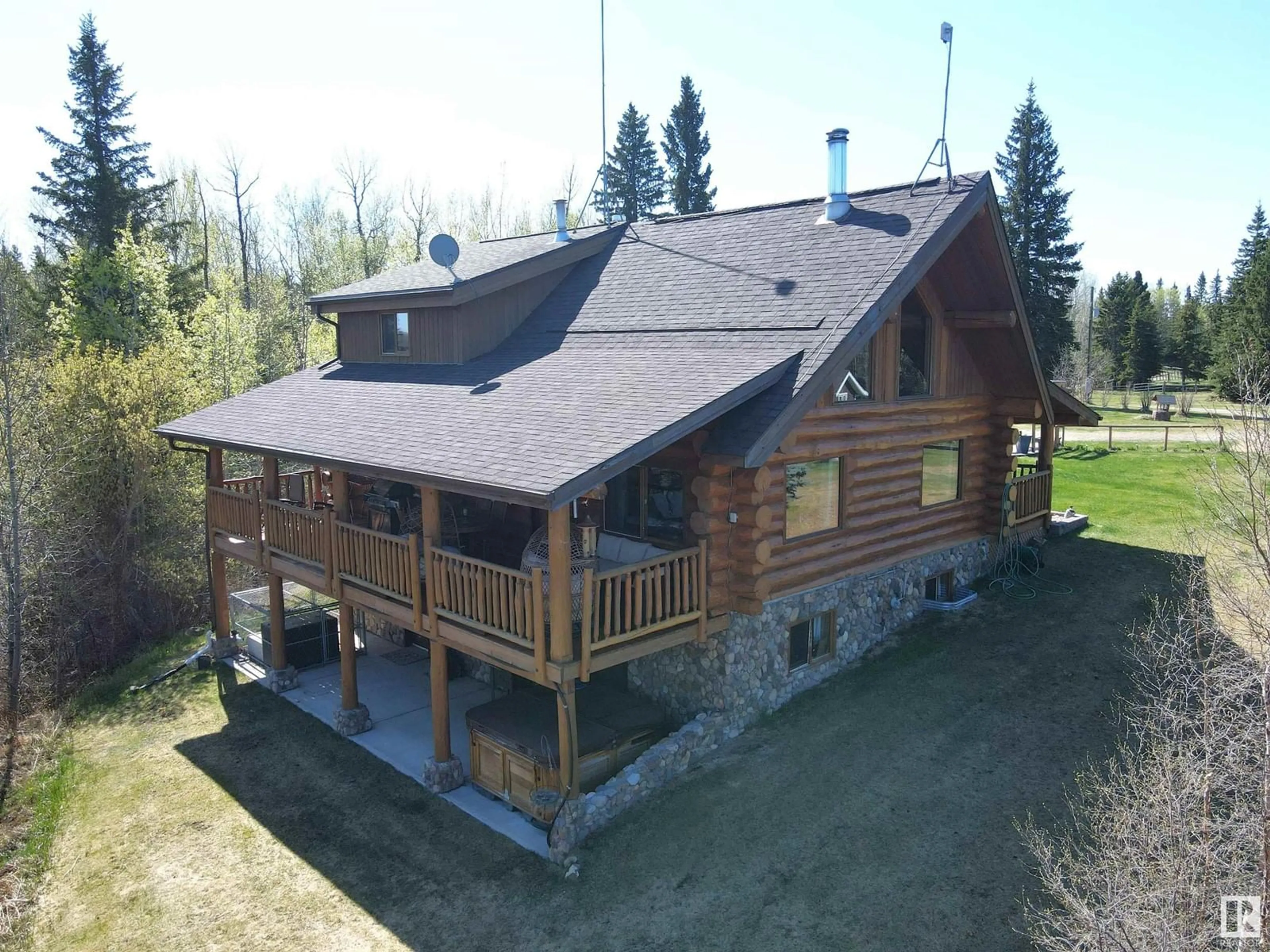 A pic from outside/outdoor area/front of a property/back of a property/a pic from drone, building for 48417 RANGE ROAD 51A, Rural Brazeau County Alberta T0C0W0