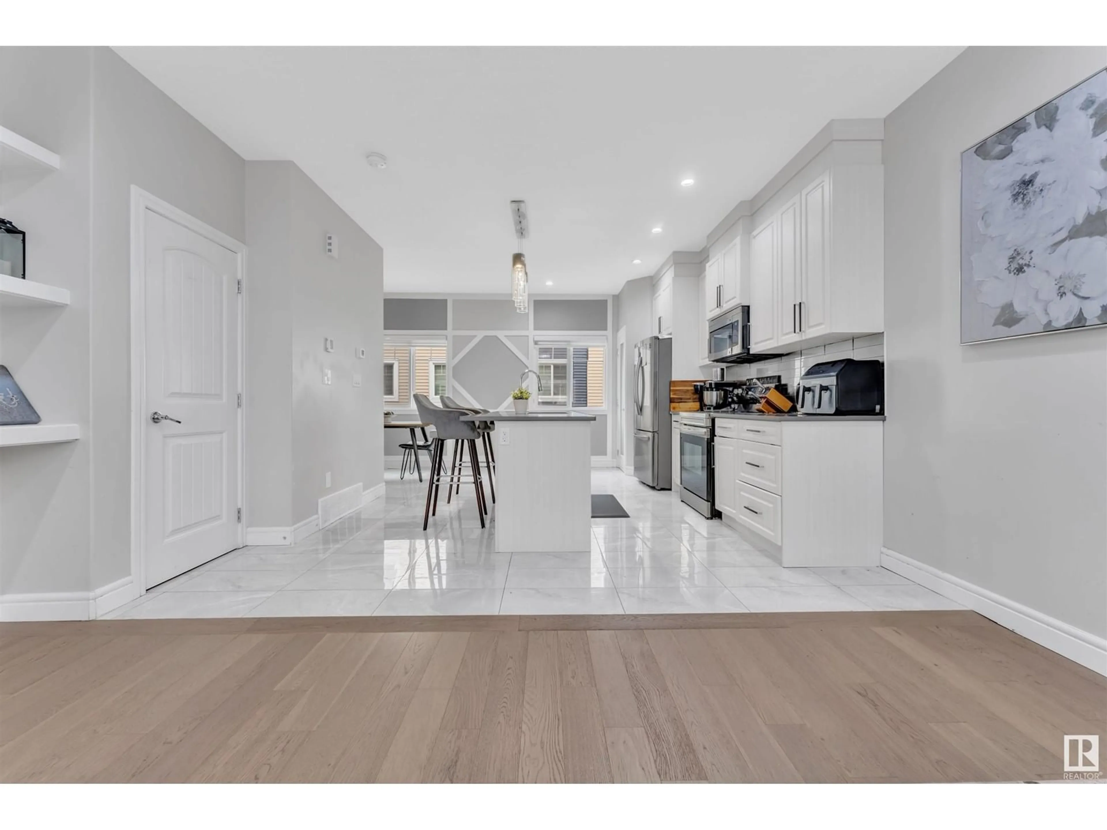 Open concept kitchen, unknown for 21 - 2803 14 AV, Edmonton Alberta T6T2K4