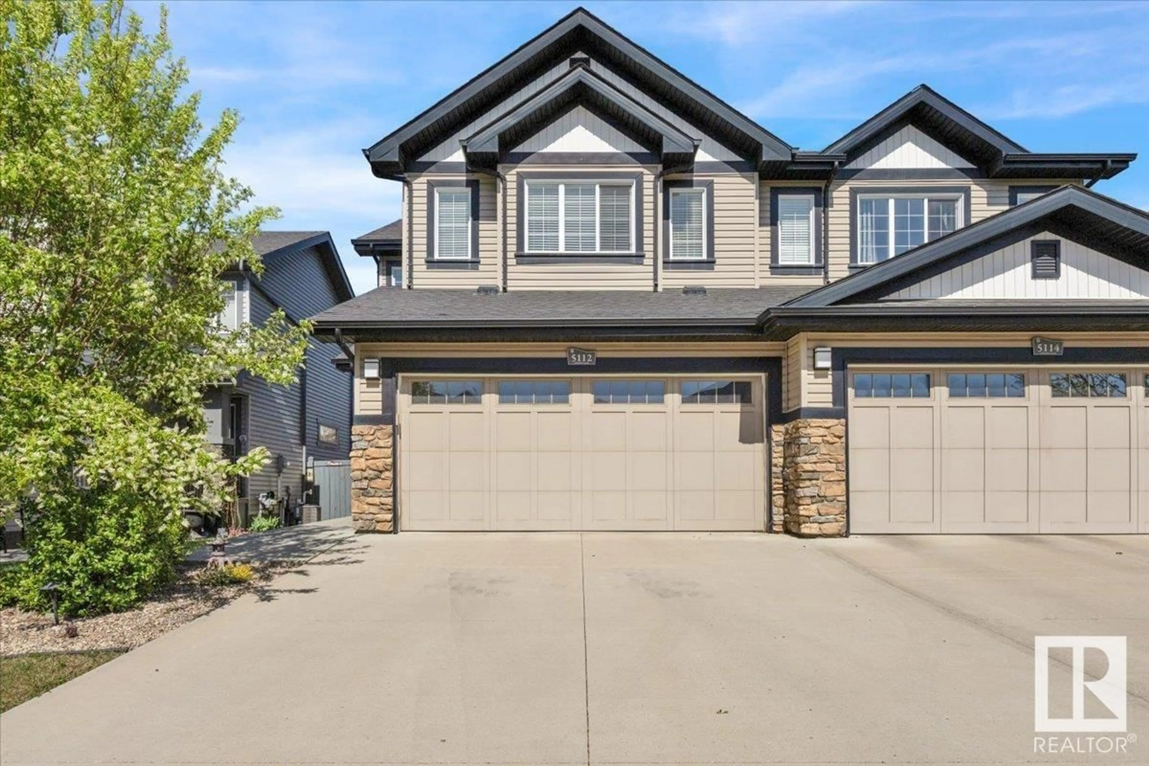 Home with vinyl exterior material, street for 5112 GODSON CL, Edmonton Alberta T5T4P7