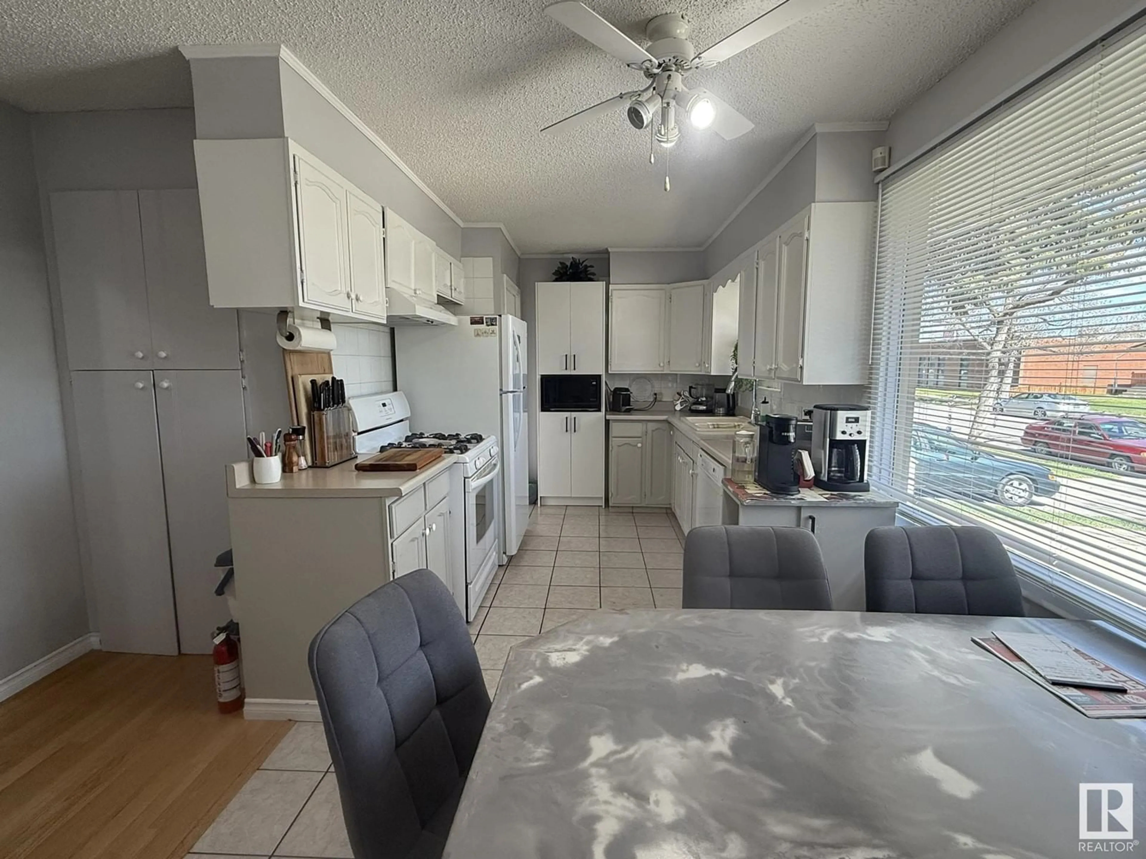 Unknown for 10622 150 ST, Edmonton Alberta T5P1R2