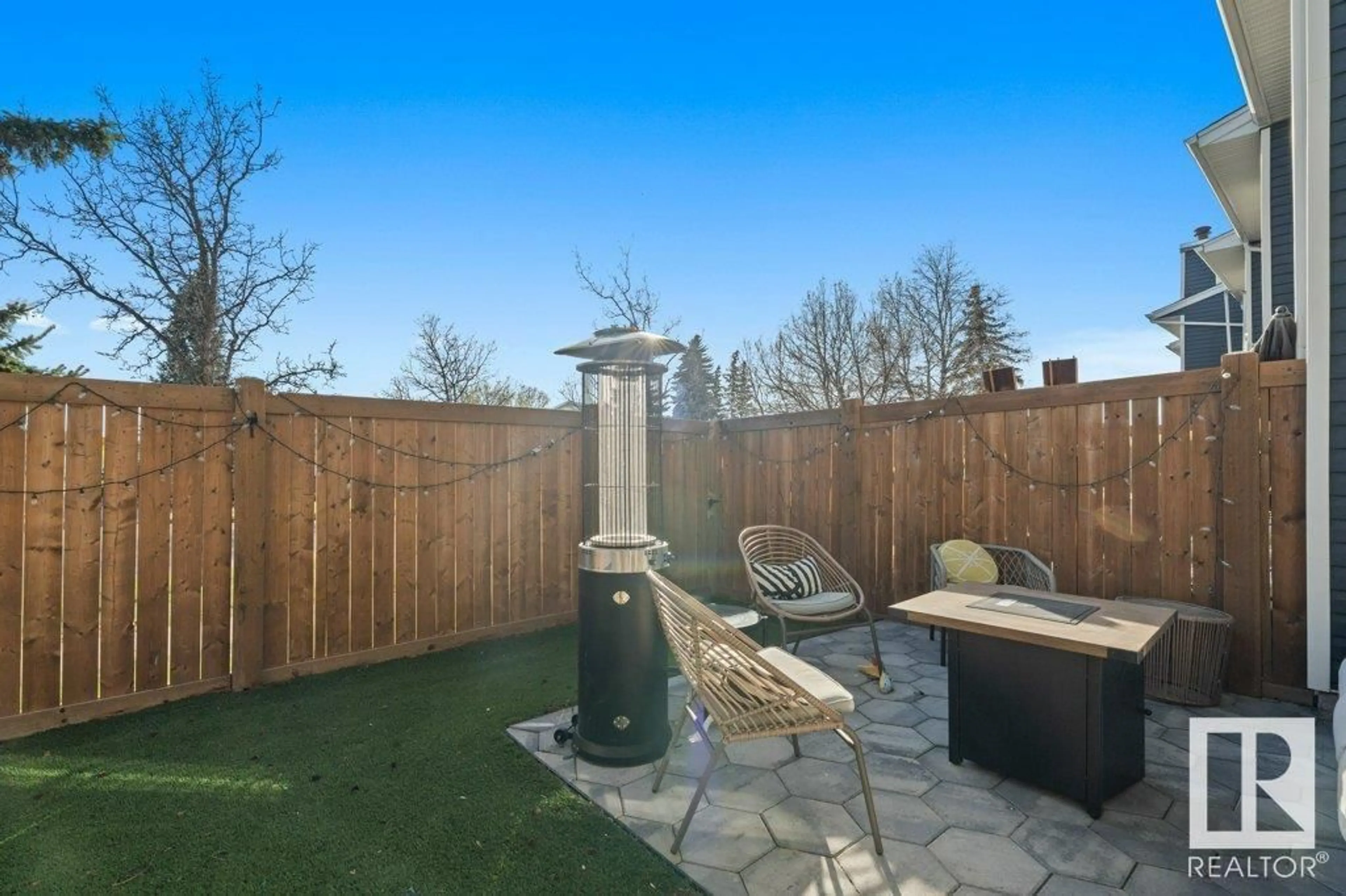 Patio, street for 553 DUNLUCE RD, Edmonton Alberta T5X4P4