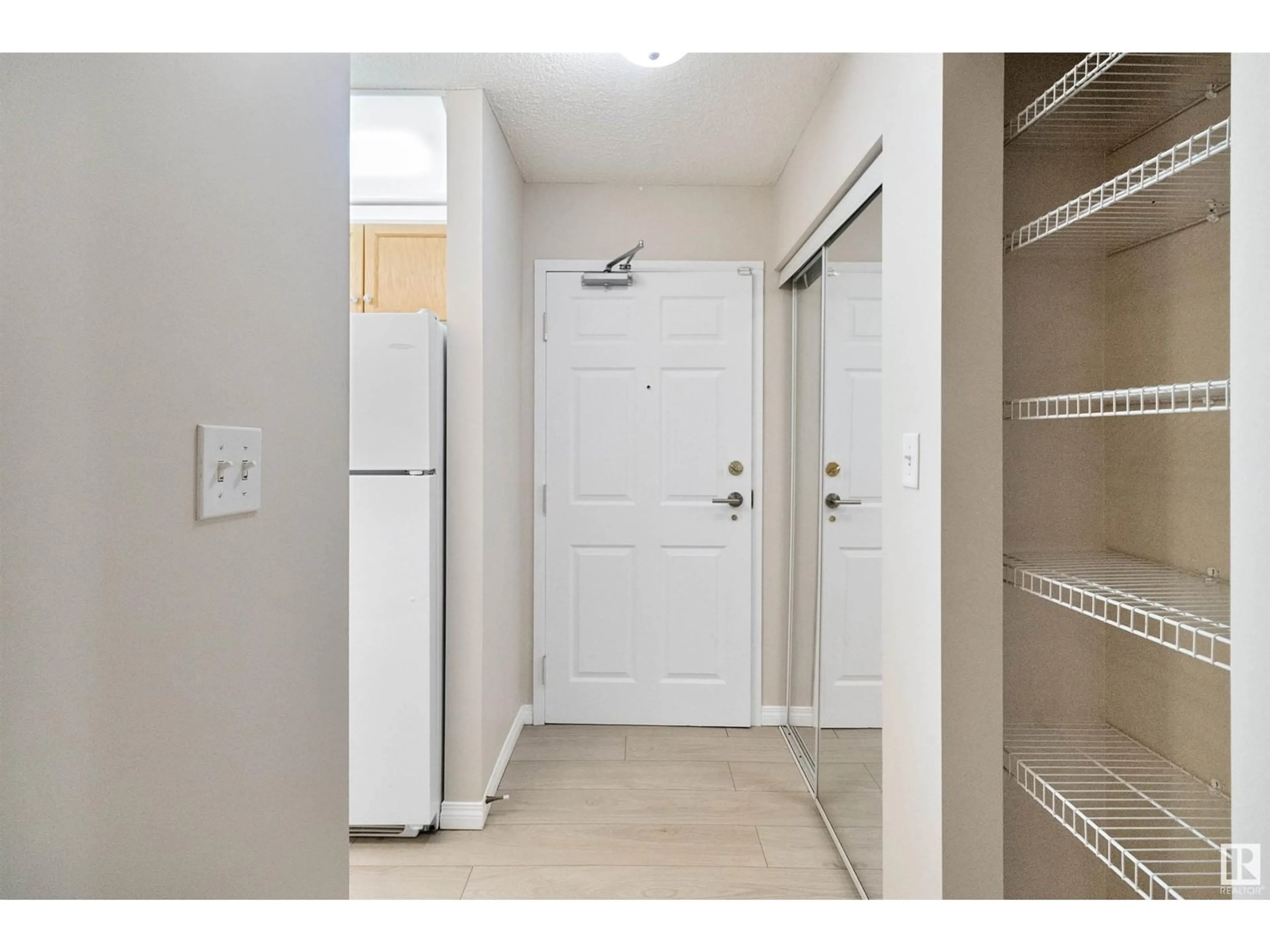 Indoor entryway for 129 - 4210 139 AV, Edmonton Alberta T5Y2W6
