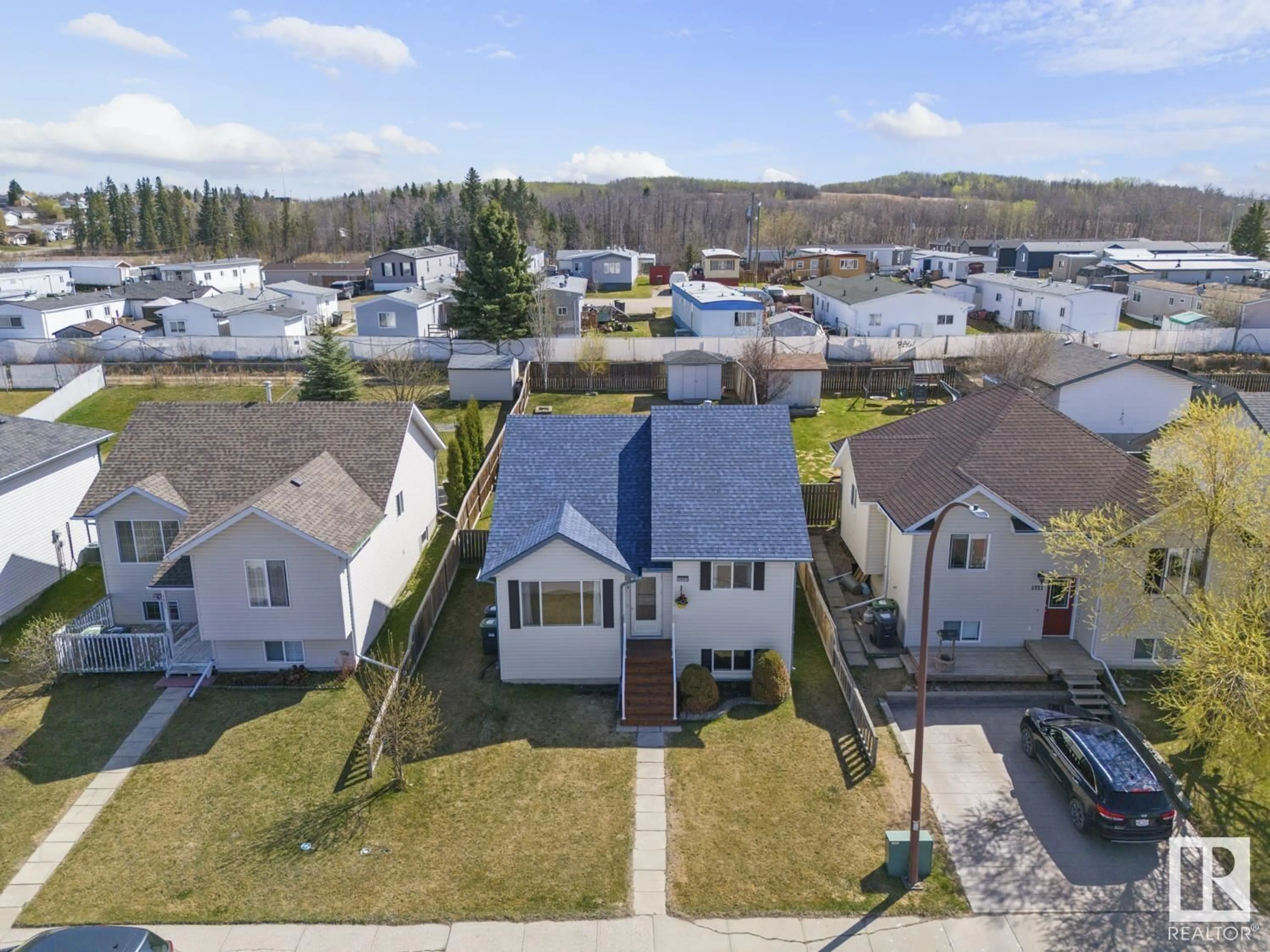 A pic from outside/outdoor area/front of a property/back of a property/a pic from drone, unknown for 4801 45 ST, Cold Lake Alberta T9M1N7