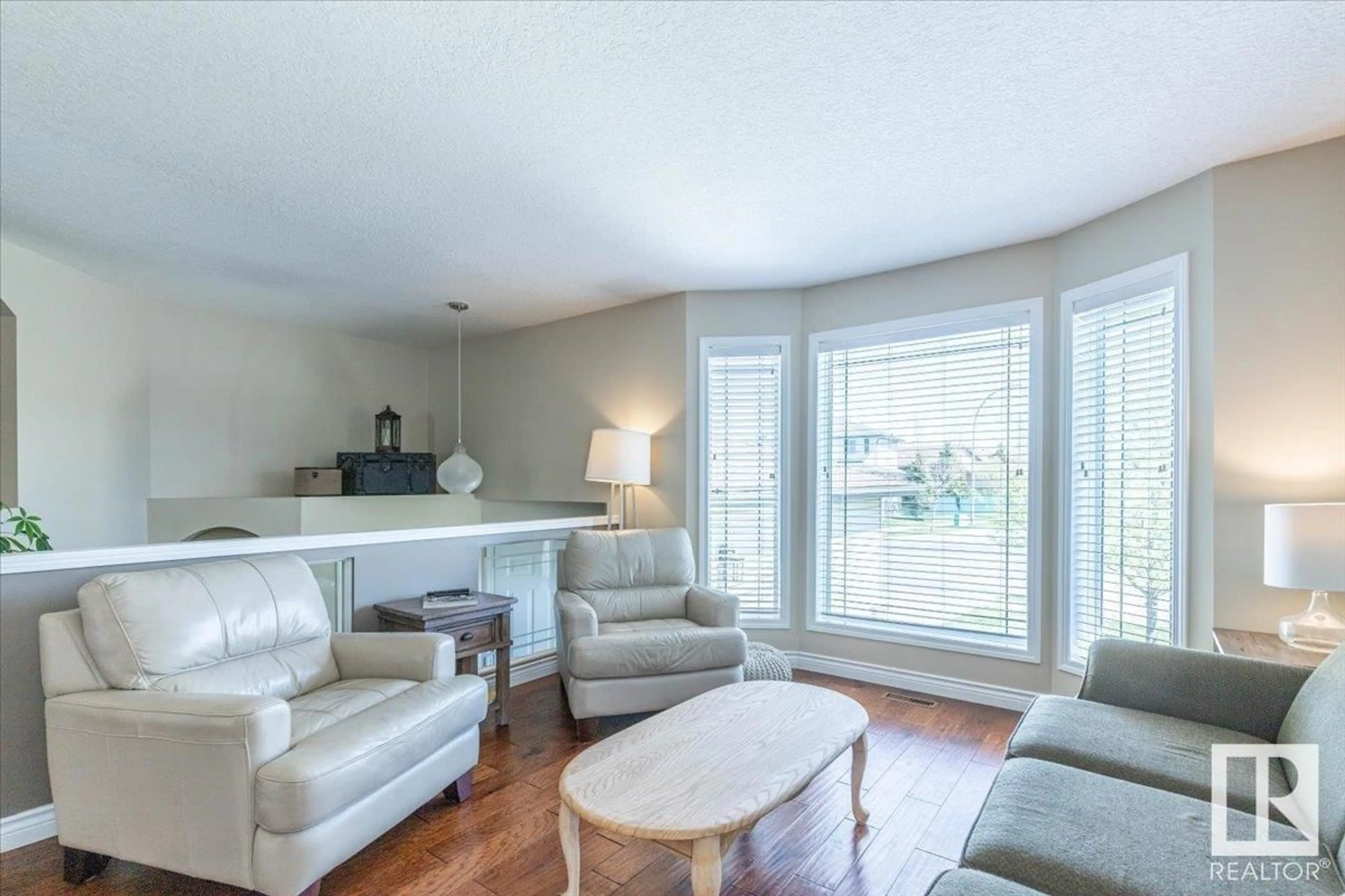 Living room with furniture, unknown for 21 MEADOWVIEW DR, Leduc Alberta T9E8E4
