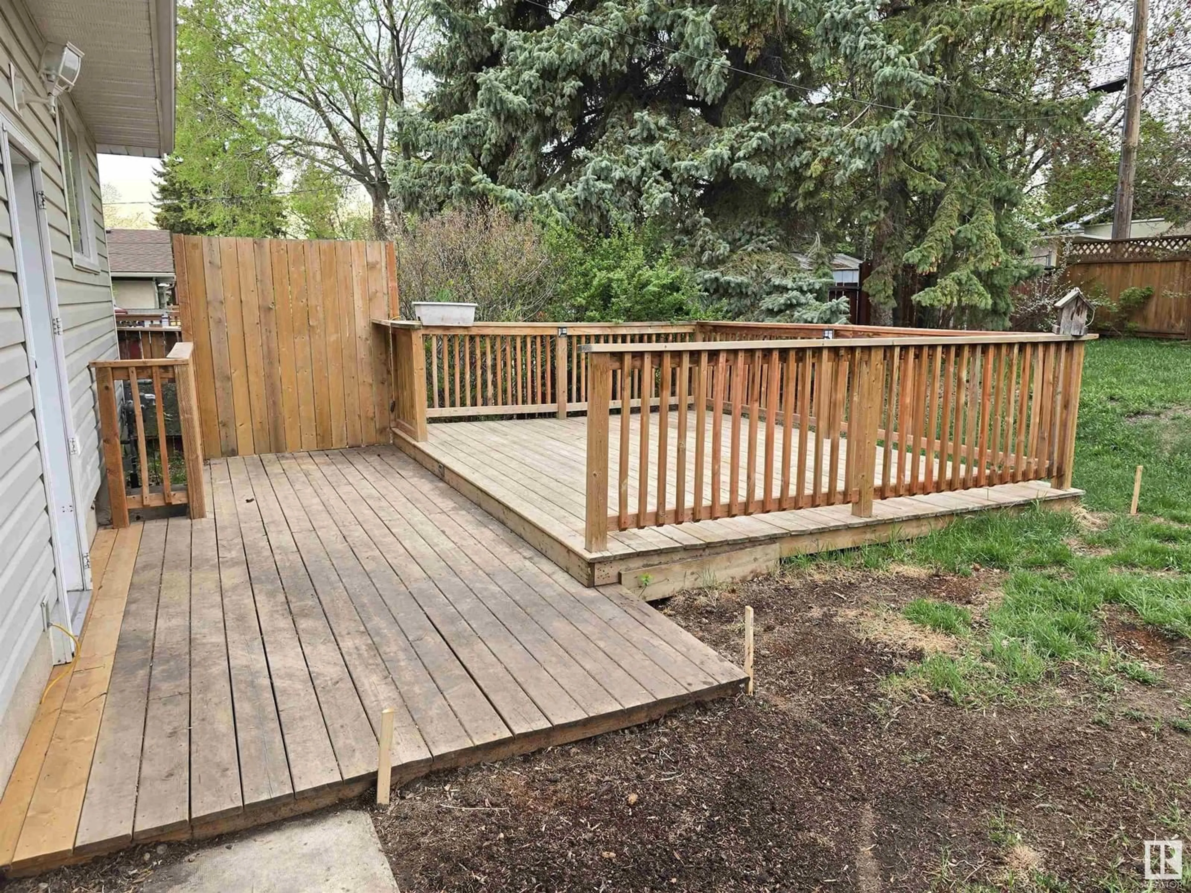 Patio, unknown for 867 ALDER AV, Sherwood Park Alberta T8A1V4