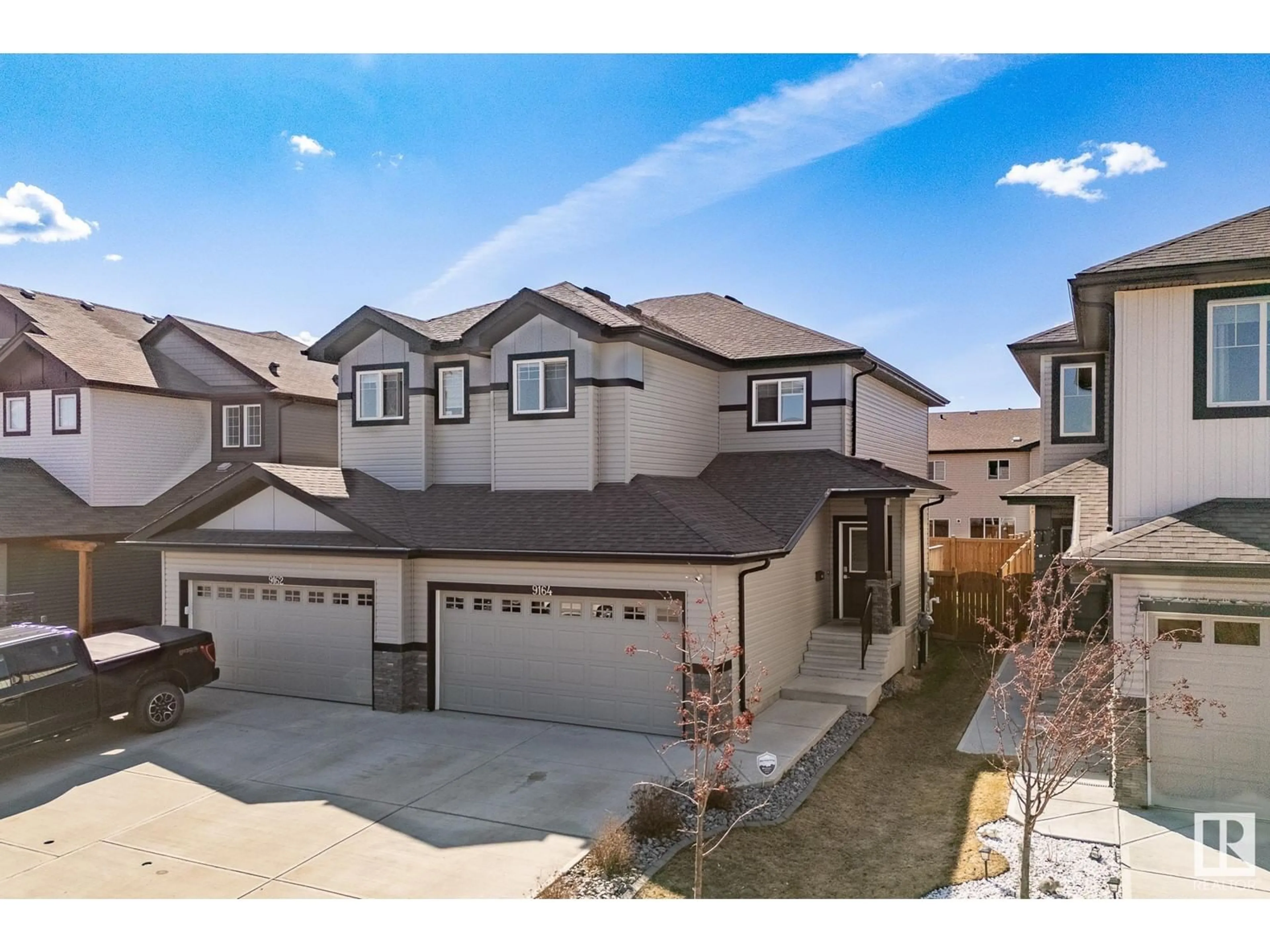 A pic from outside/outdoor area/front of a property/back of a property/a pic from drone, street for 9164 COOPER CR, Edmonton Alberta T6W3K9