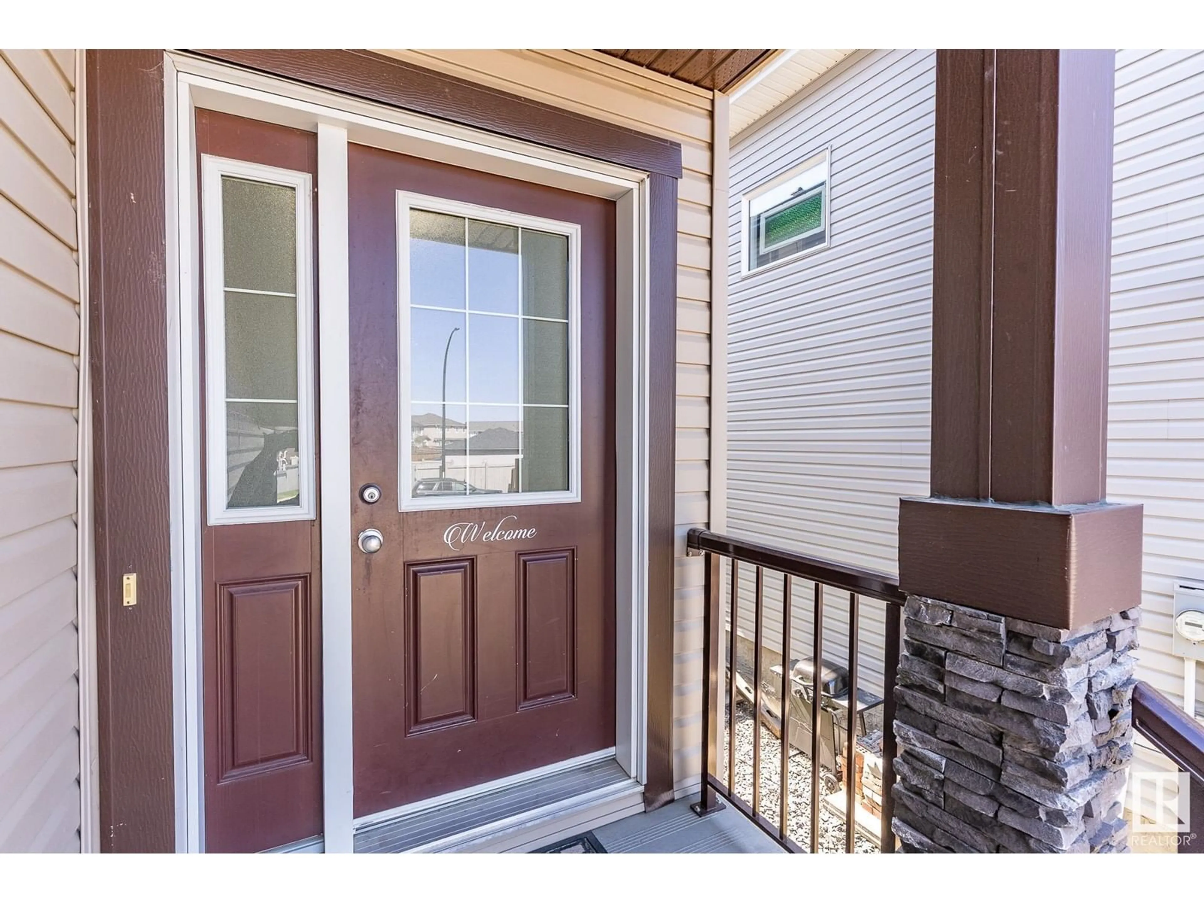 Indoor entryway for 123 REED PL, Leduc Alberta T9E1B1