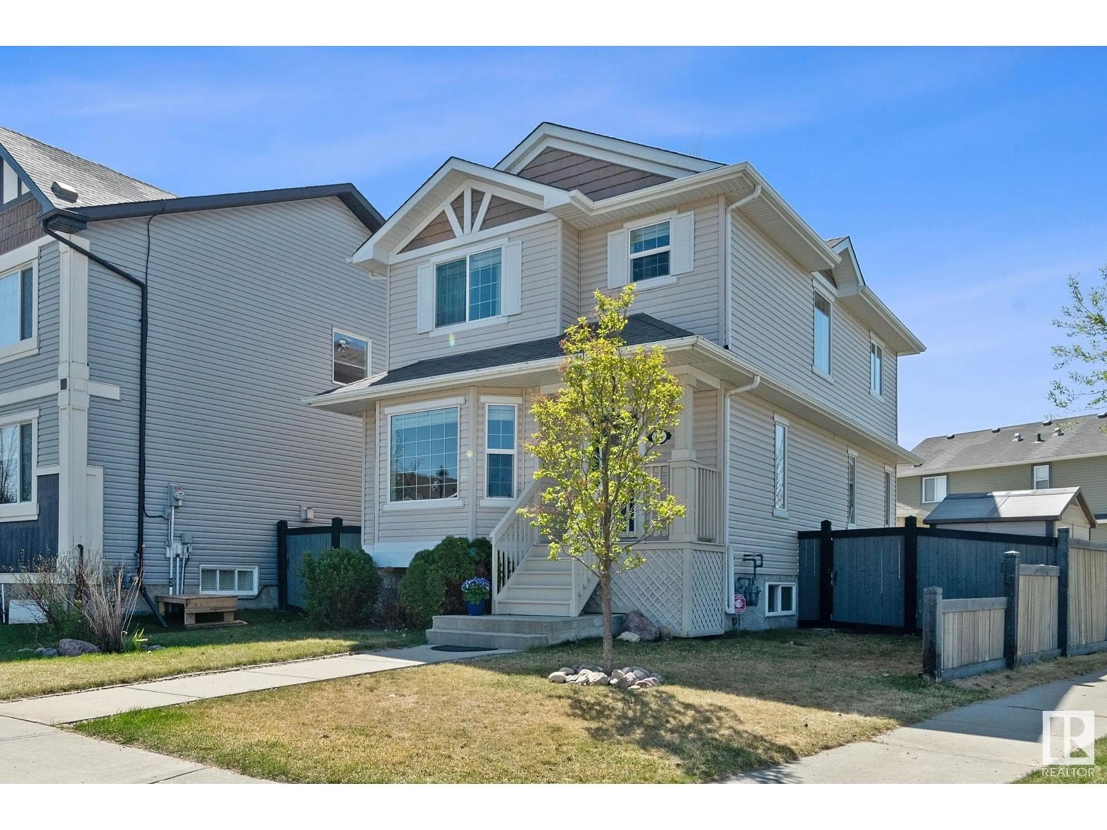Home with vinyl exterior material, street for 140 WEST HAVEN DR, Leduc Alberta T9E0M5