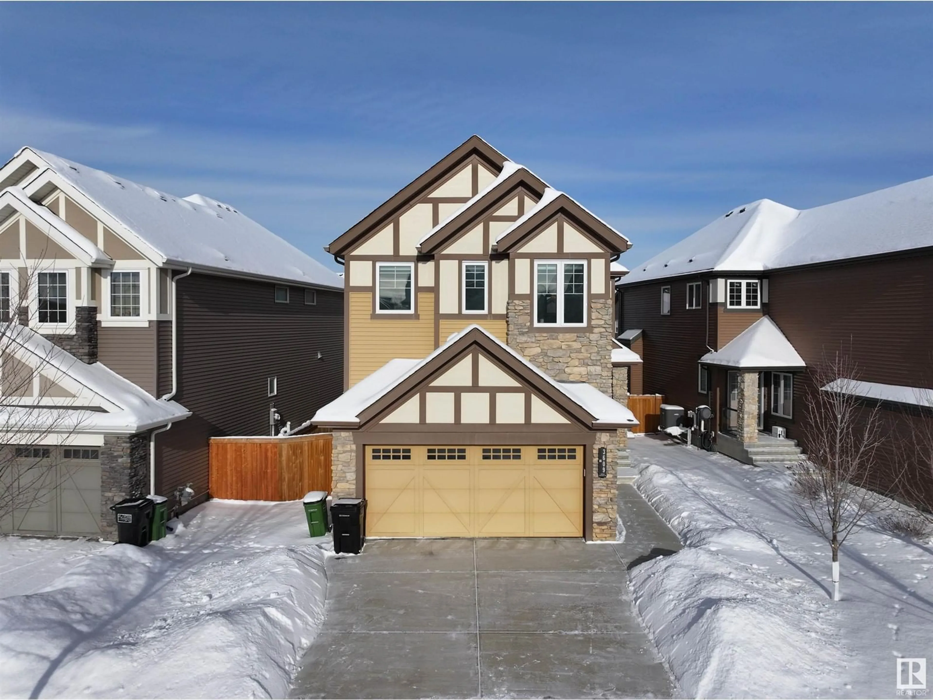 A pic from outside/outdoor area/front of a property/back of a property/a pic from drone, street for 3609 KESWICK BV, Edmonton Alberta T6W3S5