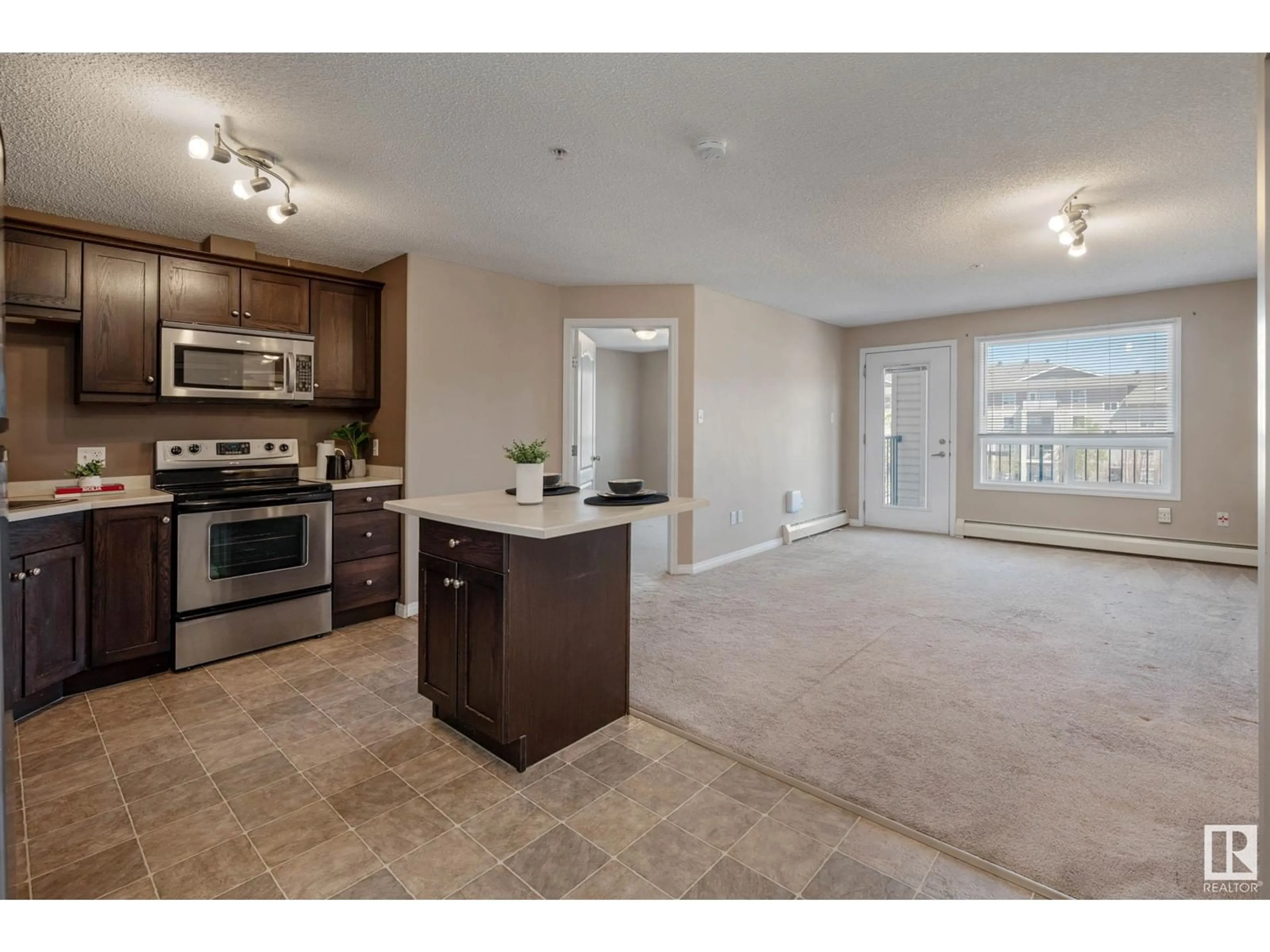 Open concept kitchen, unknown for 7331 - 6325 SOUTH TERWILLEGAR DR, Edmonton Alberta T6R0L8