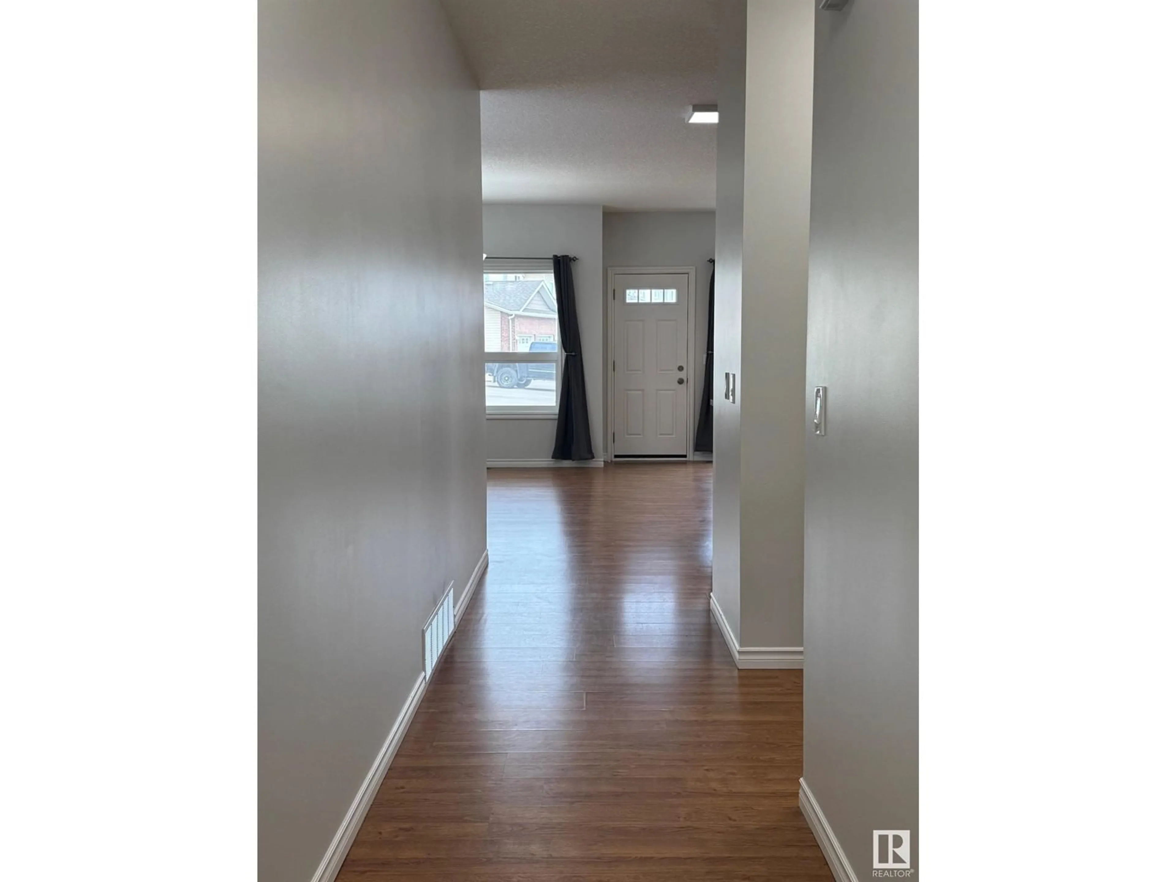 A pic of a room for #35 - 3010 33 AV, Edmonton Alberta T6T0C3