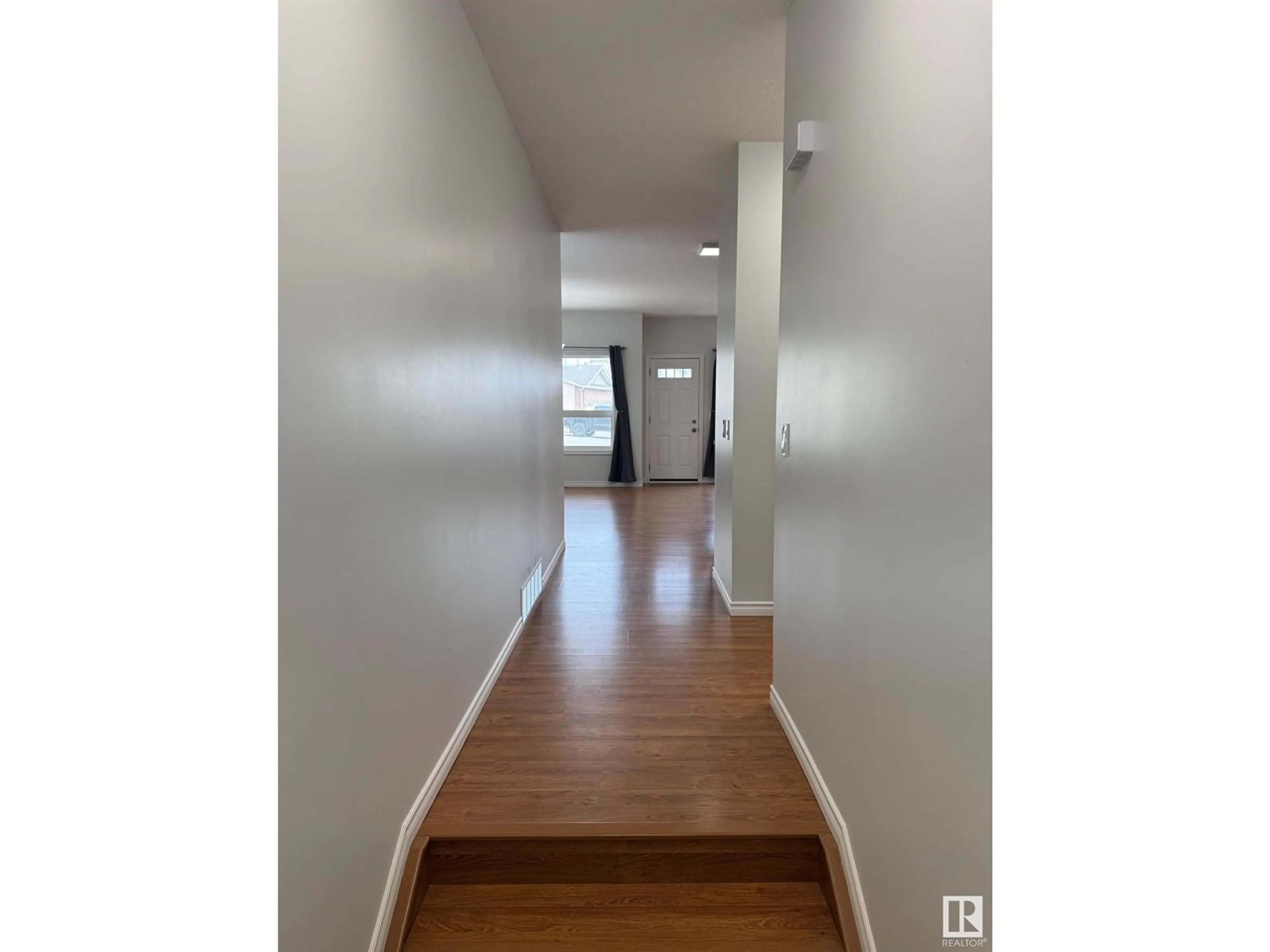 Indoor entryway for #35 - 3010 33 AV, Edmonton Alberta T6T0C3