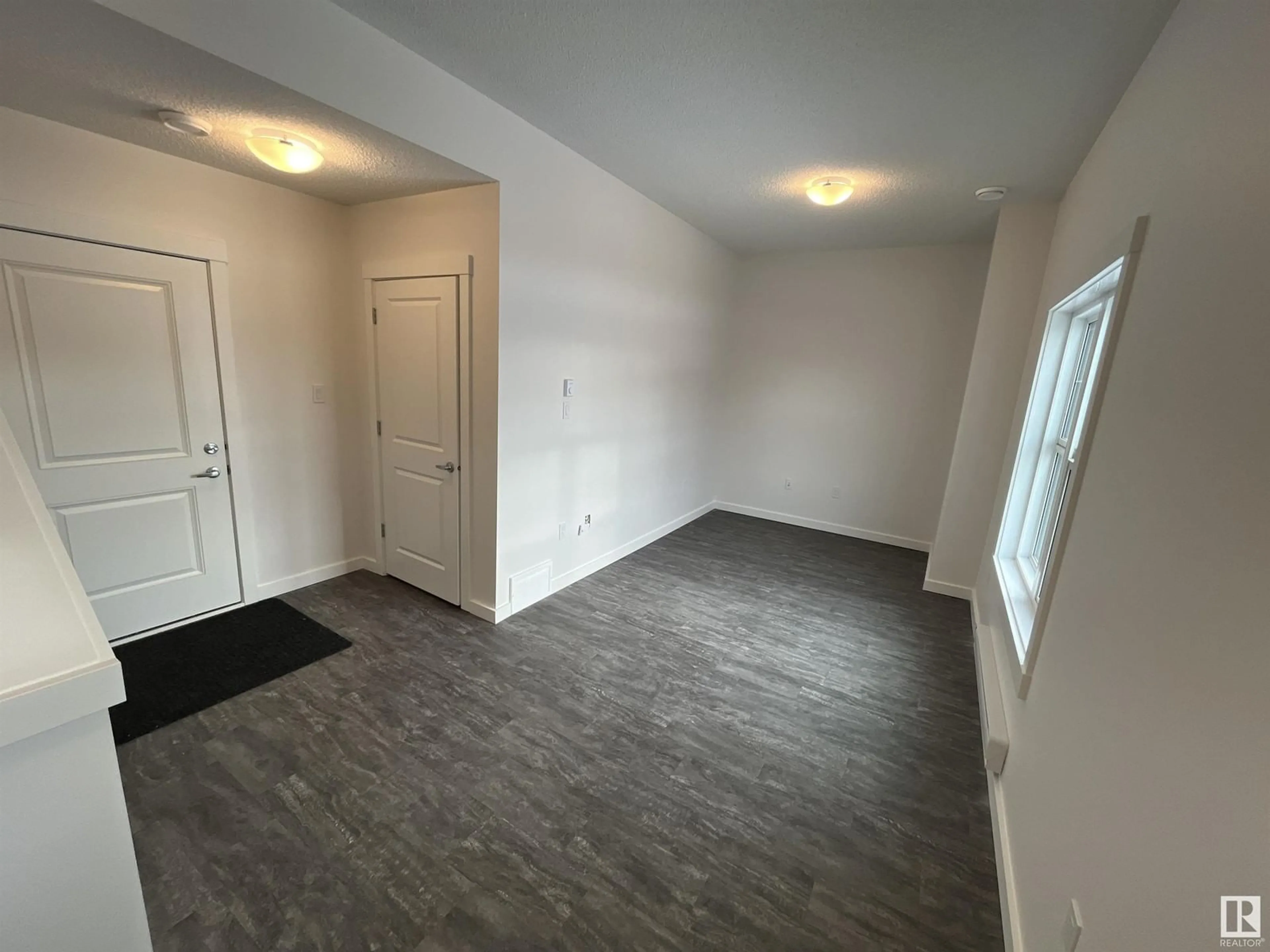A pic of a room for 903 CRYSTALLINA NERA WY, Edmonton Alberta T5Z0N6