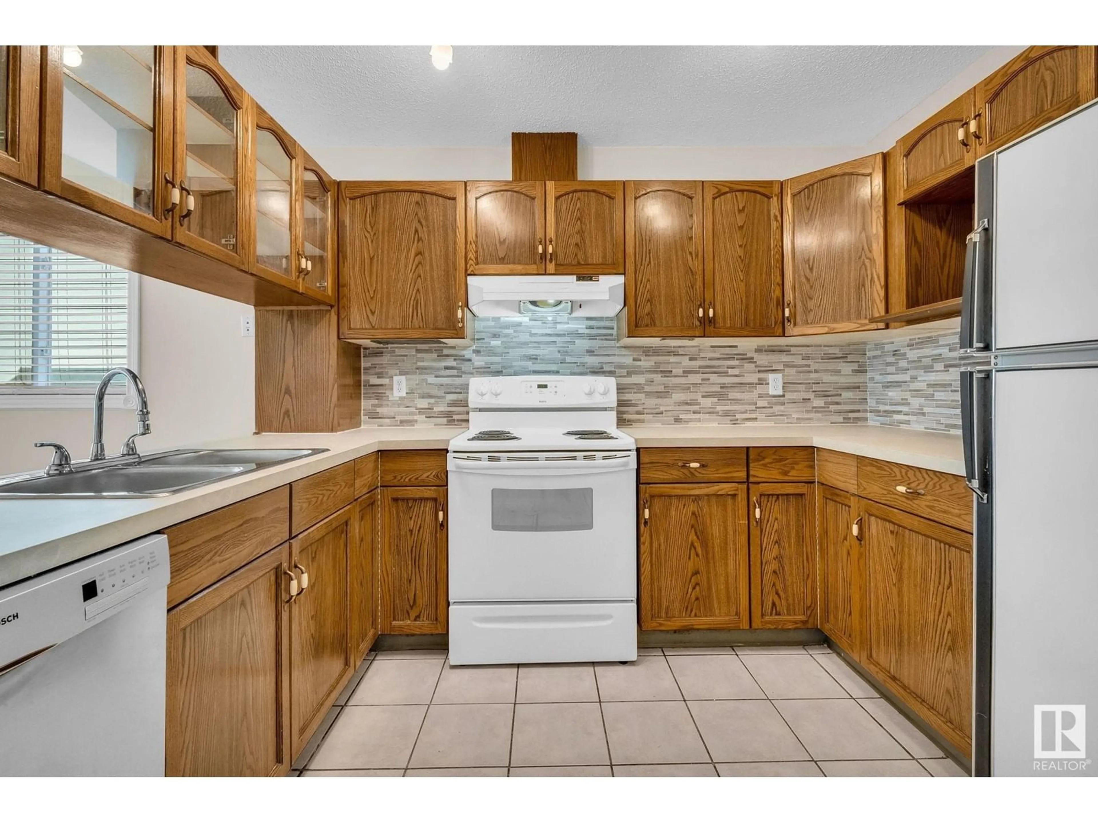 Standard kitchen, ceramic/tile floor for 3524 44A AV, Edmonton Alberta T6L6K6