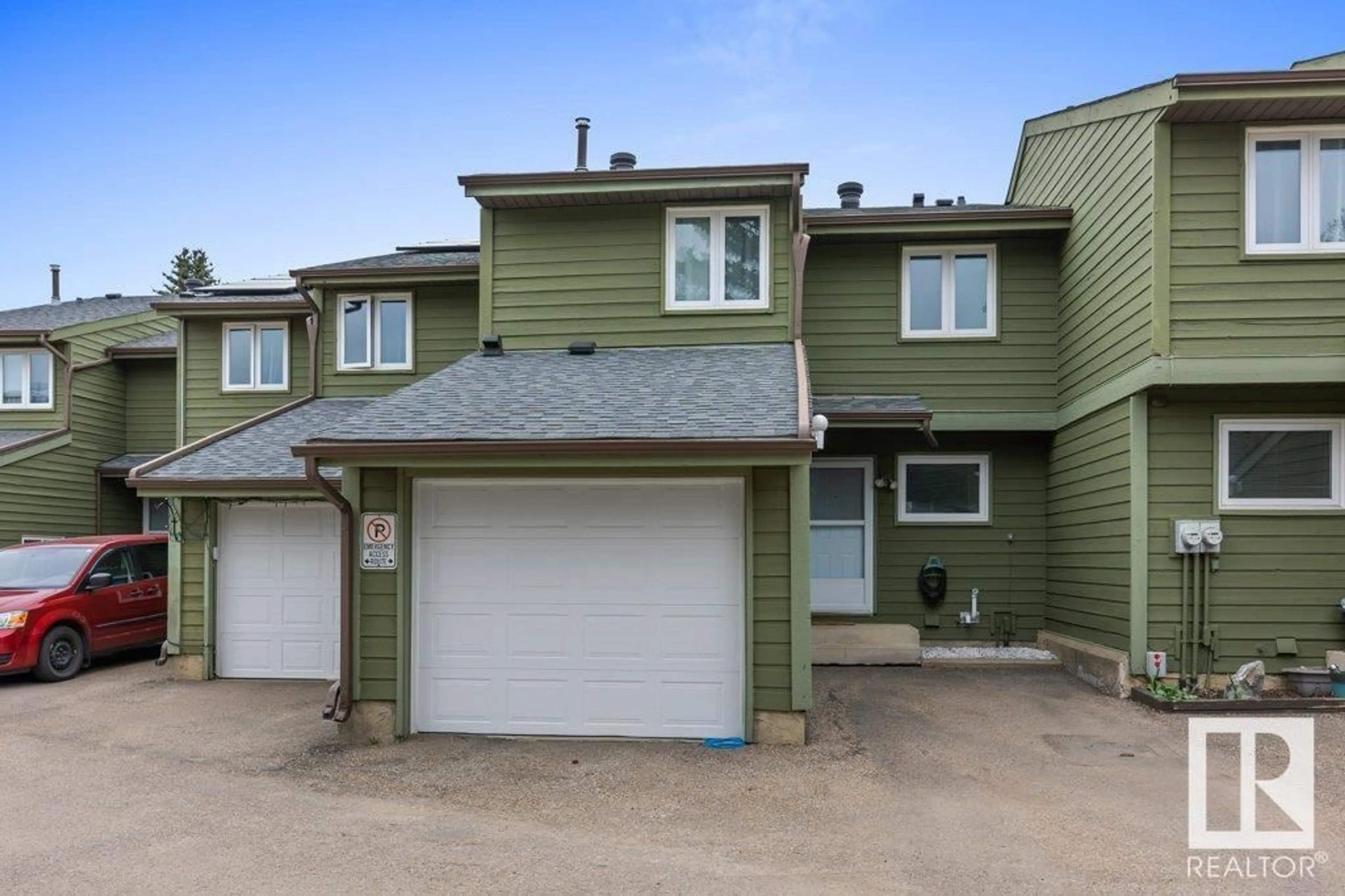 Unknown for 16913 95 ST, Edmonton Alberta T5Z1Z2