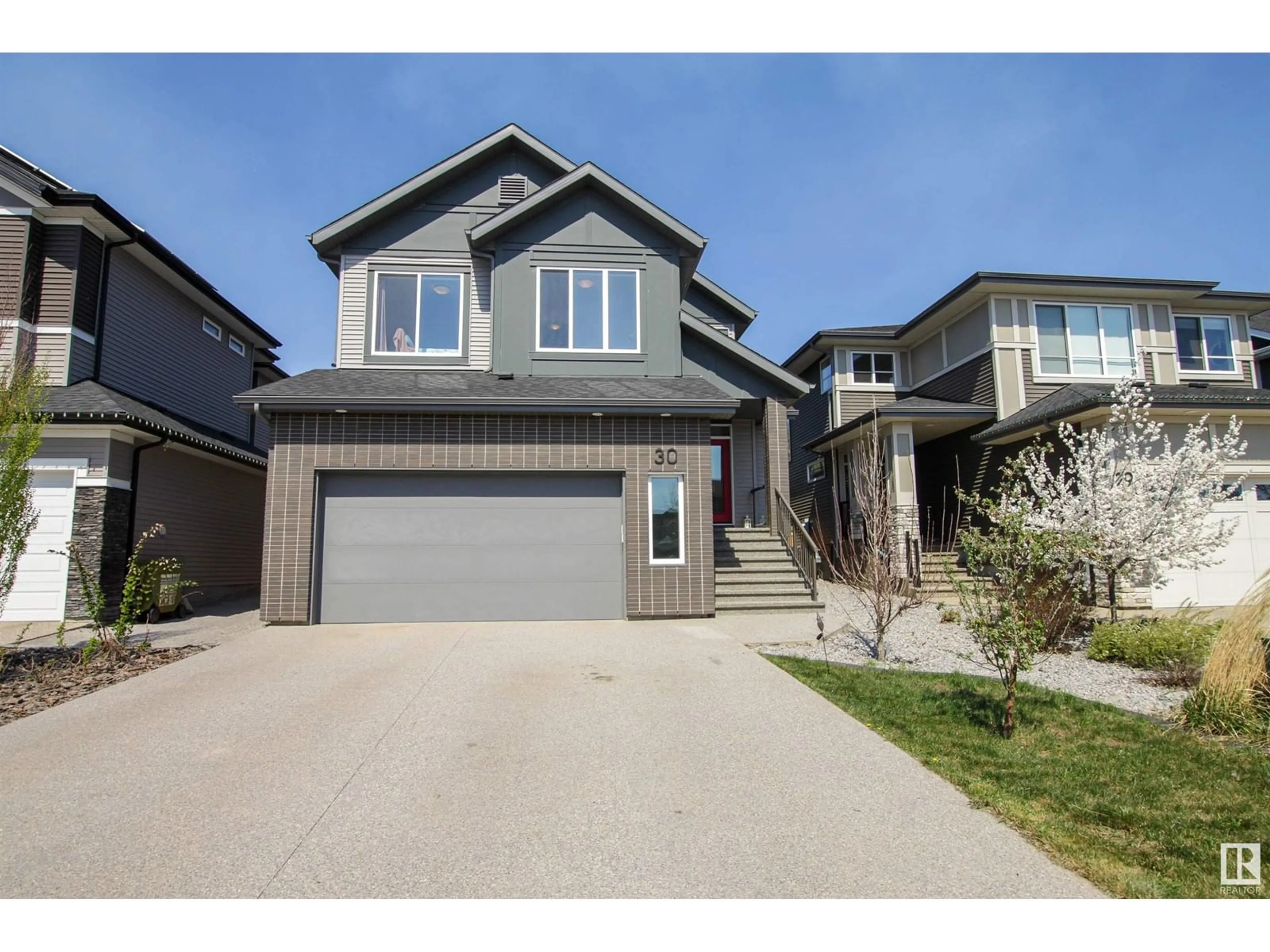 Home with vinyl exterior material, street for 30 LADEROUTE PL, St. Albert Alberta T8N7R2