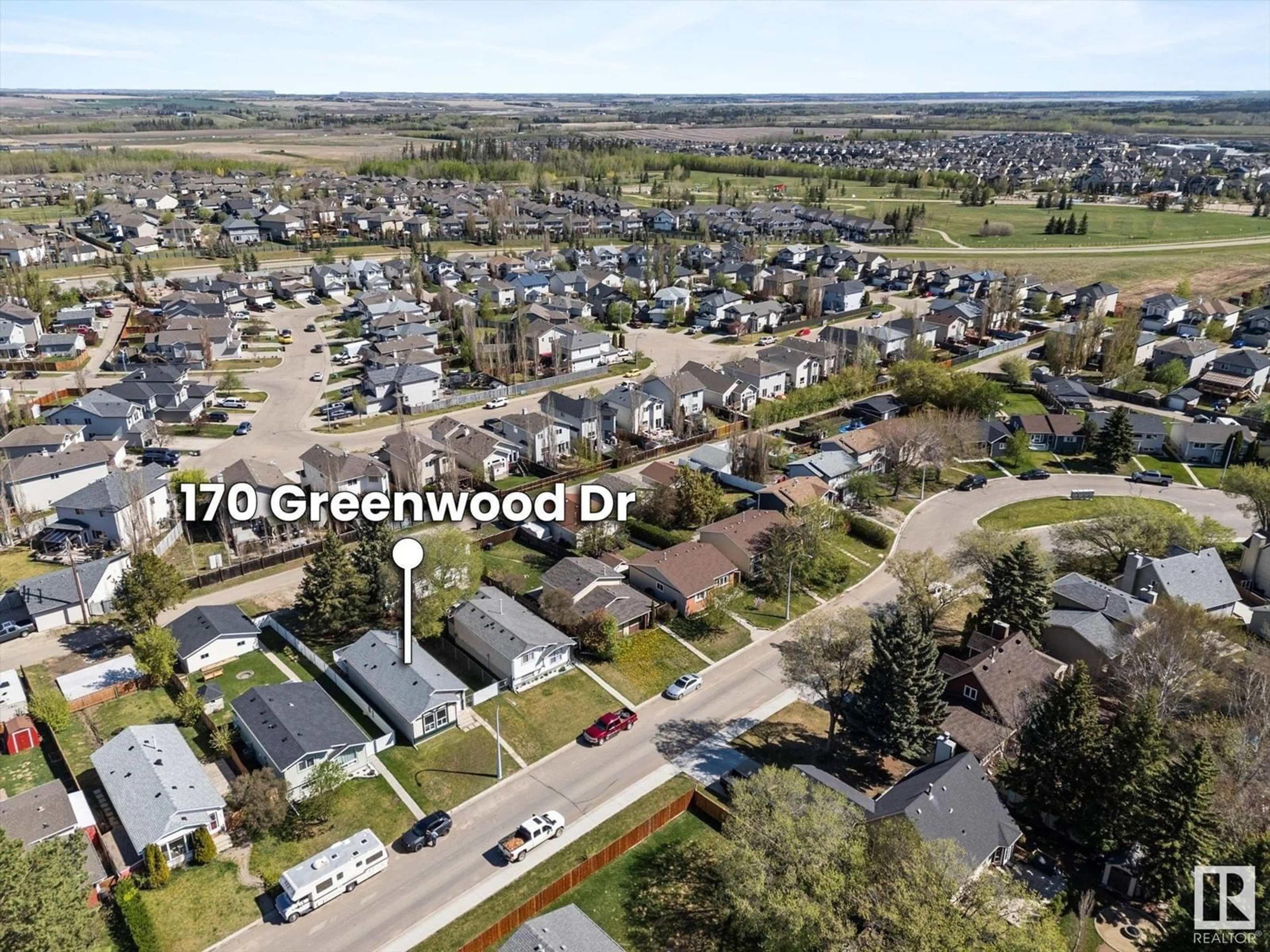 A pic from outside/outdoor area/front of a property/back of a property/a pic from drone, street for 170 GREENWOOD DR, Spruce Grove Alberta T7X1Y7