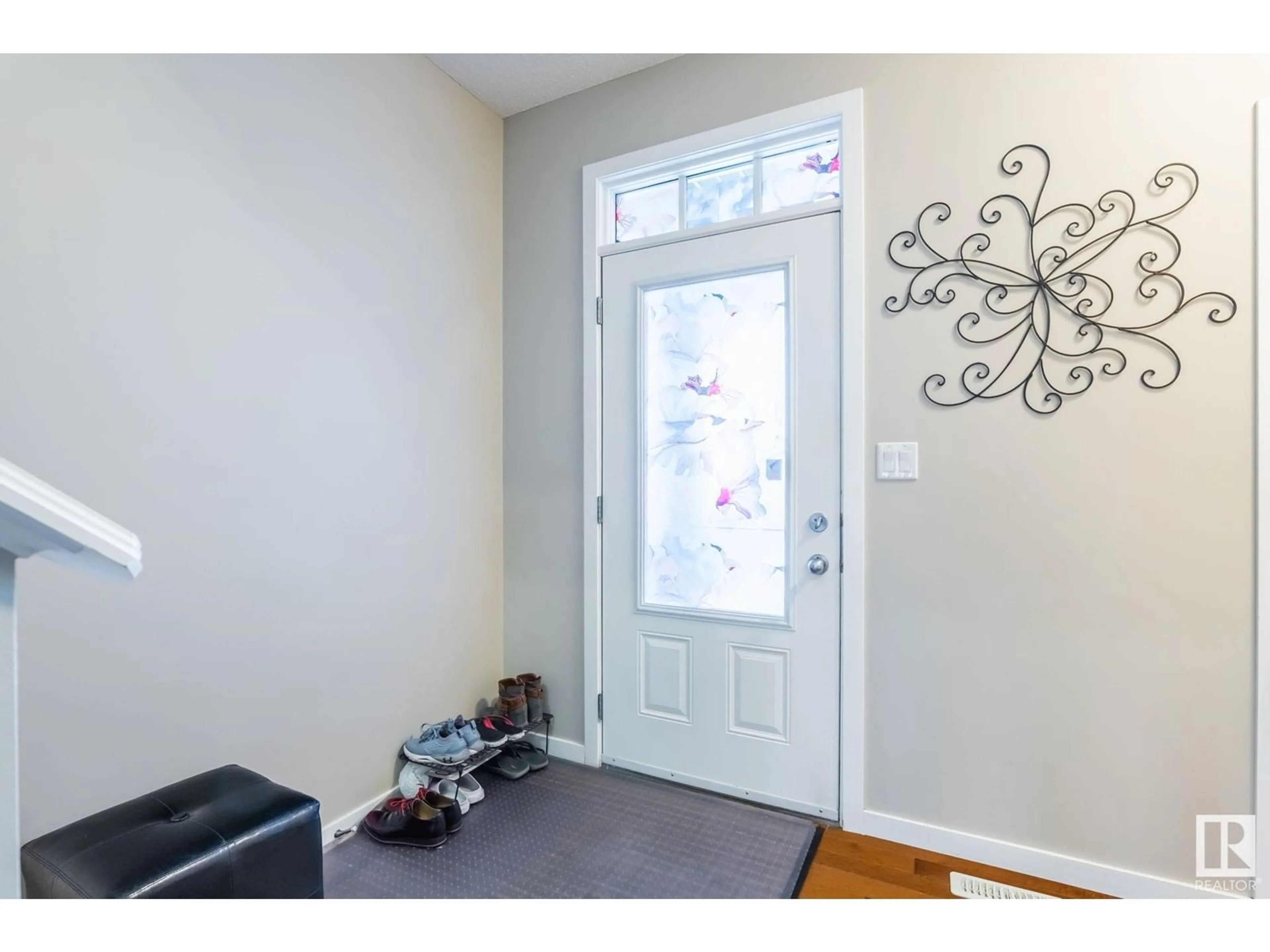 Indoor entryway for 2228 AUSTIN WY, Edmonton Alberta T6W0L2