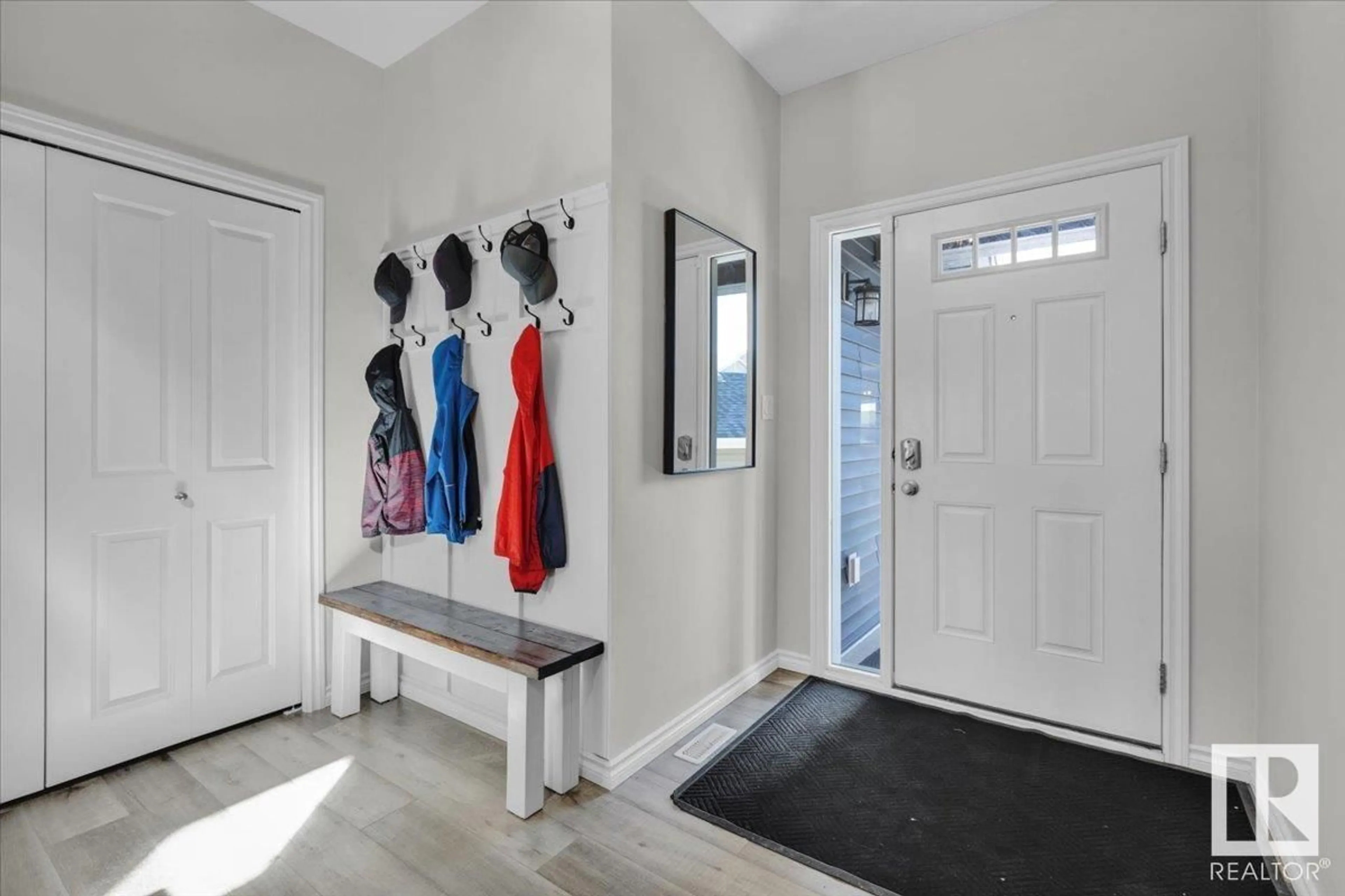 Indoor entryway for 4842 172A AV, Edmonton Alberta T5Y3V8